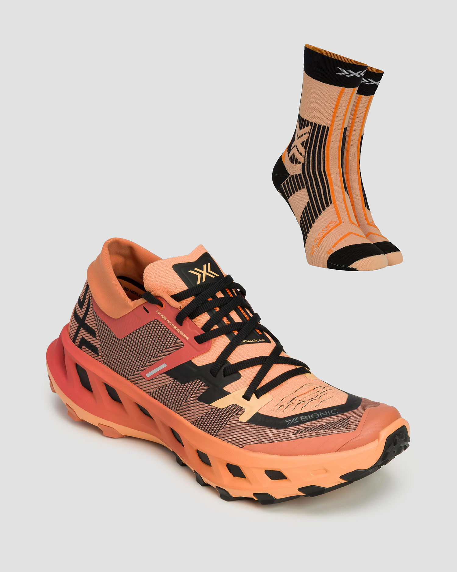 Scarpe da corsa trail unisex X-Bionic Terraskin X02 nero-arancione + calzini tecnici