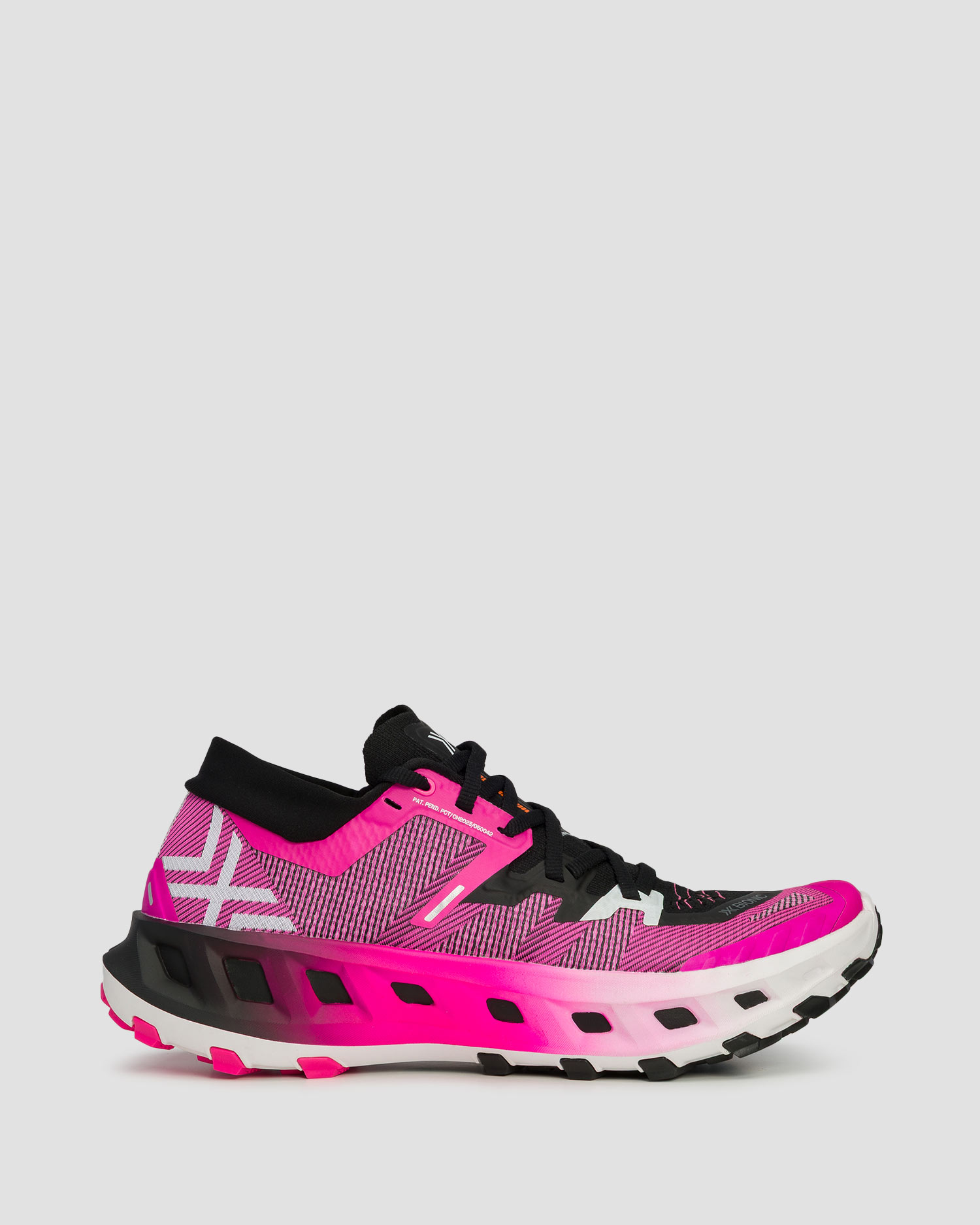 Pantofi de alergare trail unisex X-Bionic Terraskin X02 roz-negru + șosete tehnice