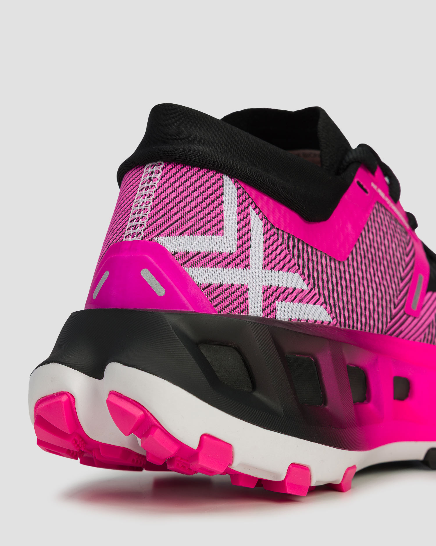Pantofi de alergare trail unisex X-Bionic Terraskin X02 roz-negru + șosete tehnice
