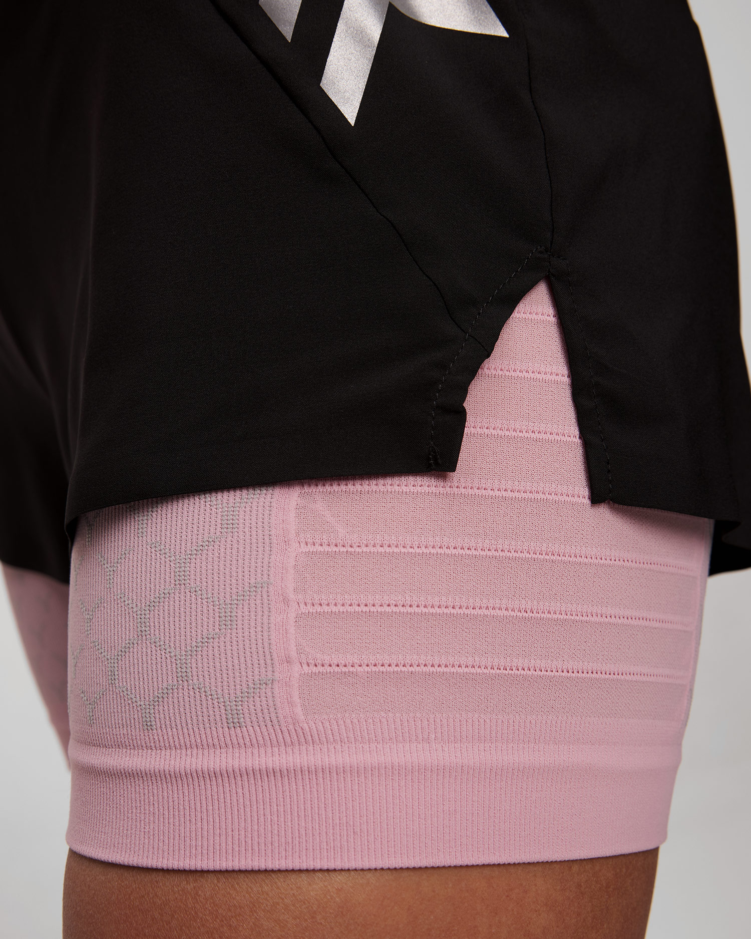 Pantaloni scurți pentru femei X-Bionic Twyce Race 2in1