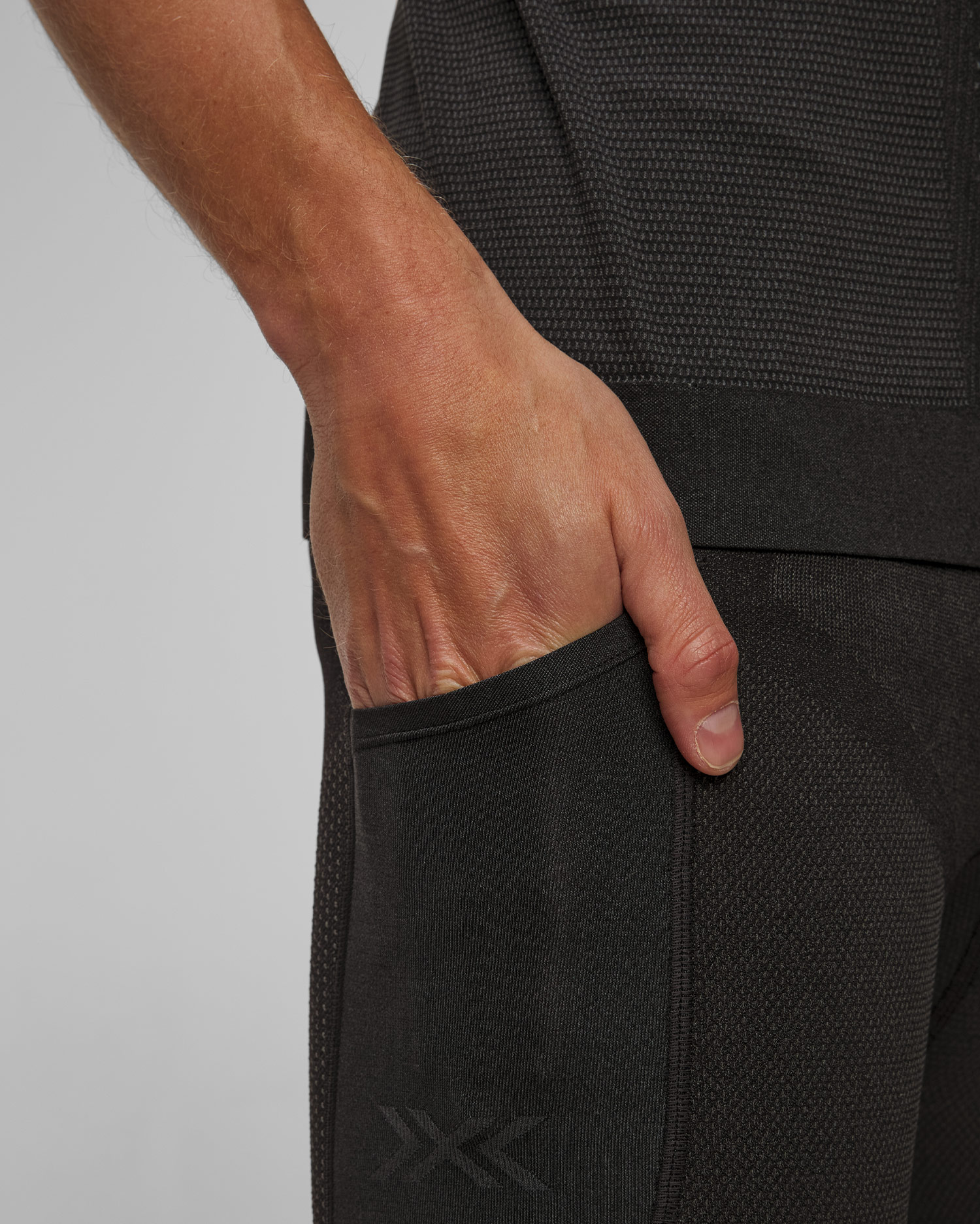 Pantaloni scurți de alergare pentru bărbați X-Bionic Xceed Run Short Tights negru-gri