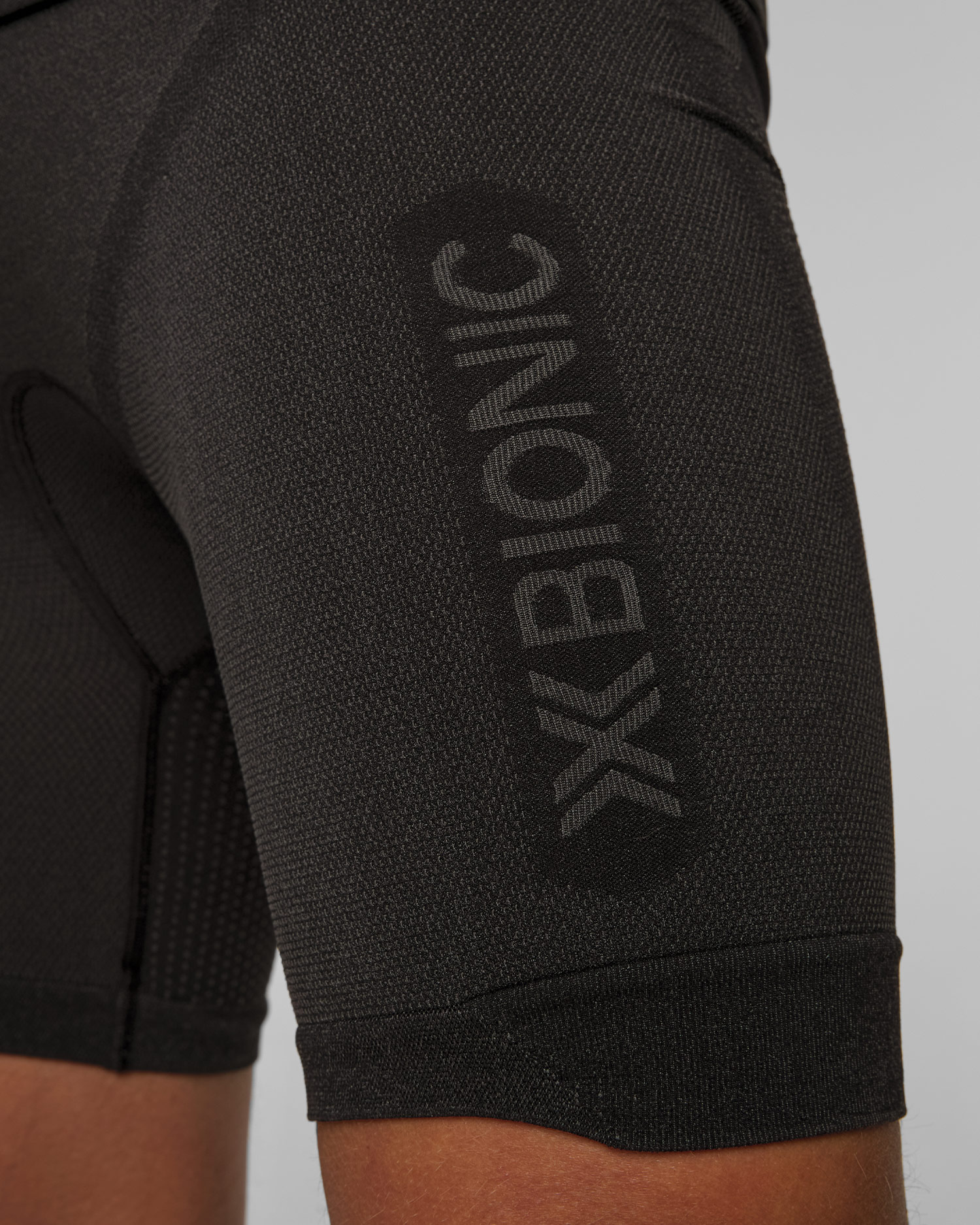 Pantaloni scurți de alergare pentru bărbați X-Bionic Xceed Run Short Tights negru-gri