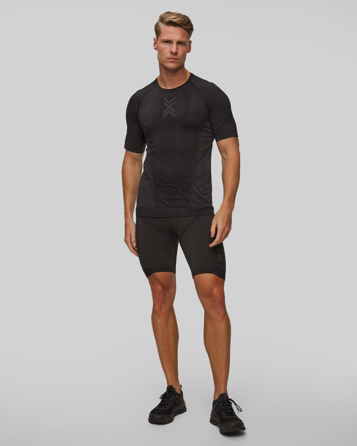 Tricou de alergare pentru bărbați X-Bionic Xceed Run Shirt negru-gri