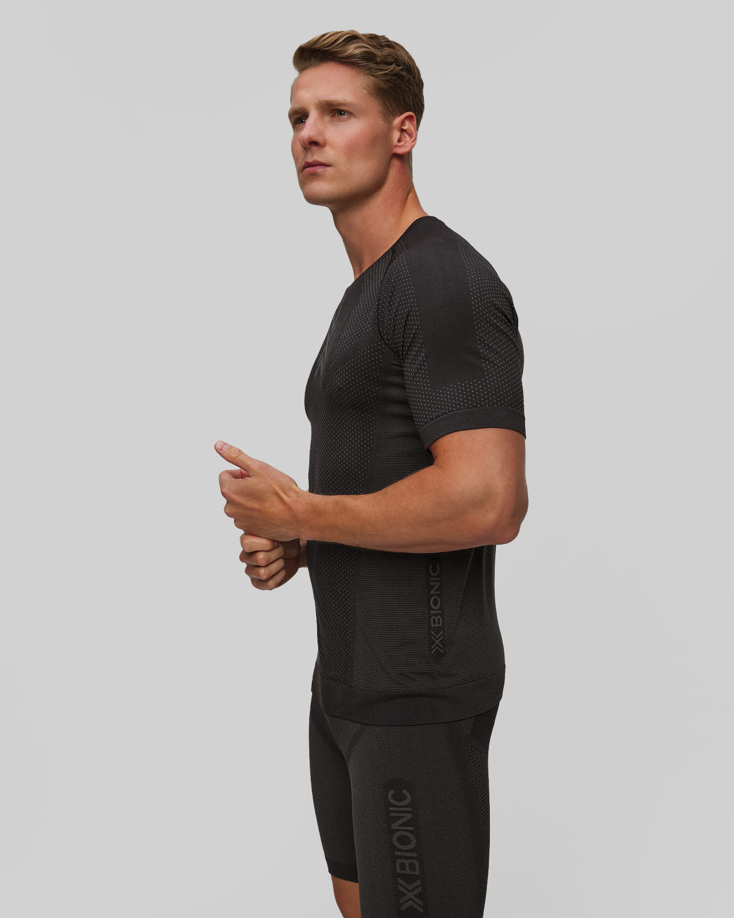 Tricou de alergare pentru bărbați X-Bionic Xceed Run Shirt negru-gri