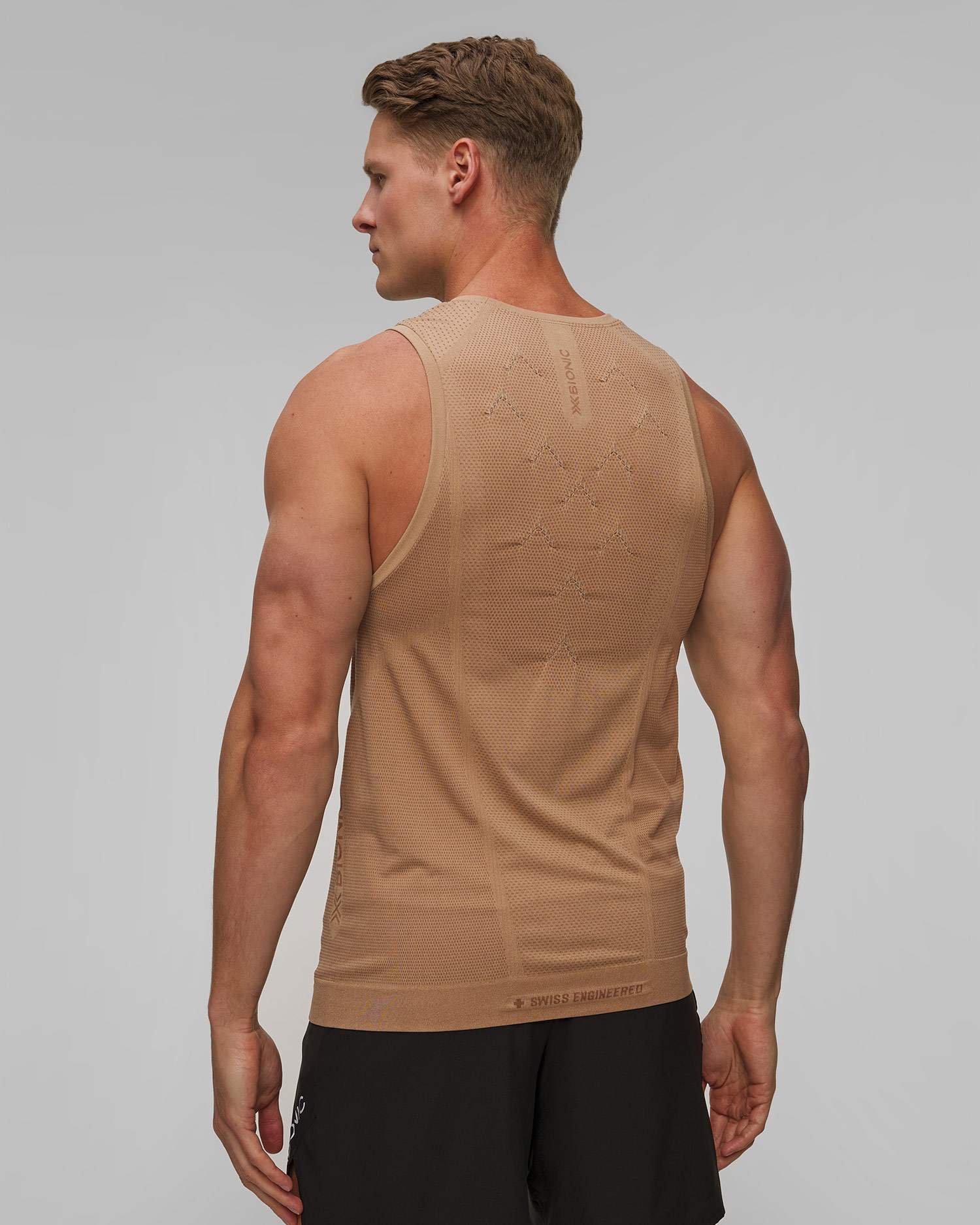 Singletă de alergare pentru bărbați X-Bionic Xceed Run Tank Top bej-maro