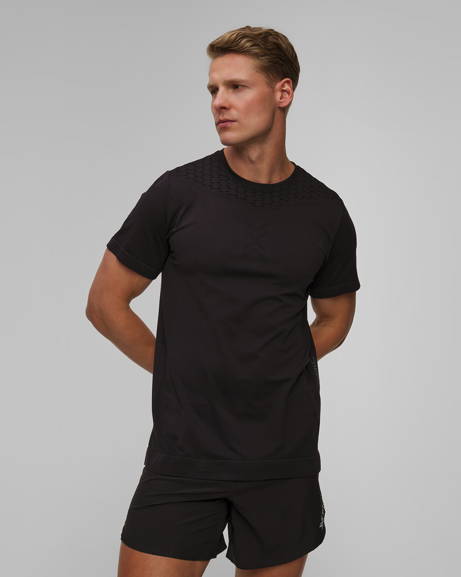 Pánské sportovní tričko X-Bionic X-Ential Shirt v Černé Barvě