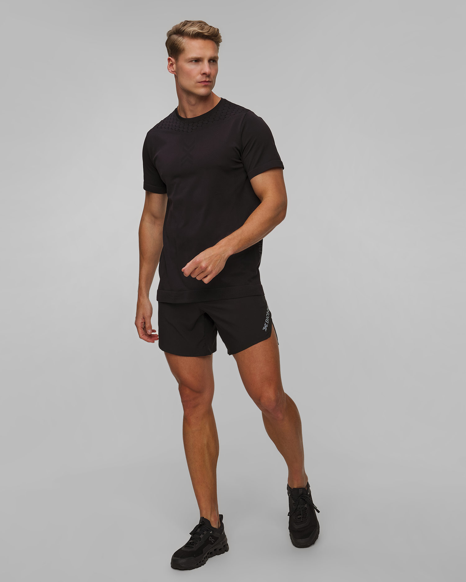 Pánské sportovní tričko X-Bionic X-Ential Shirt v Černé Barvě