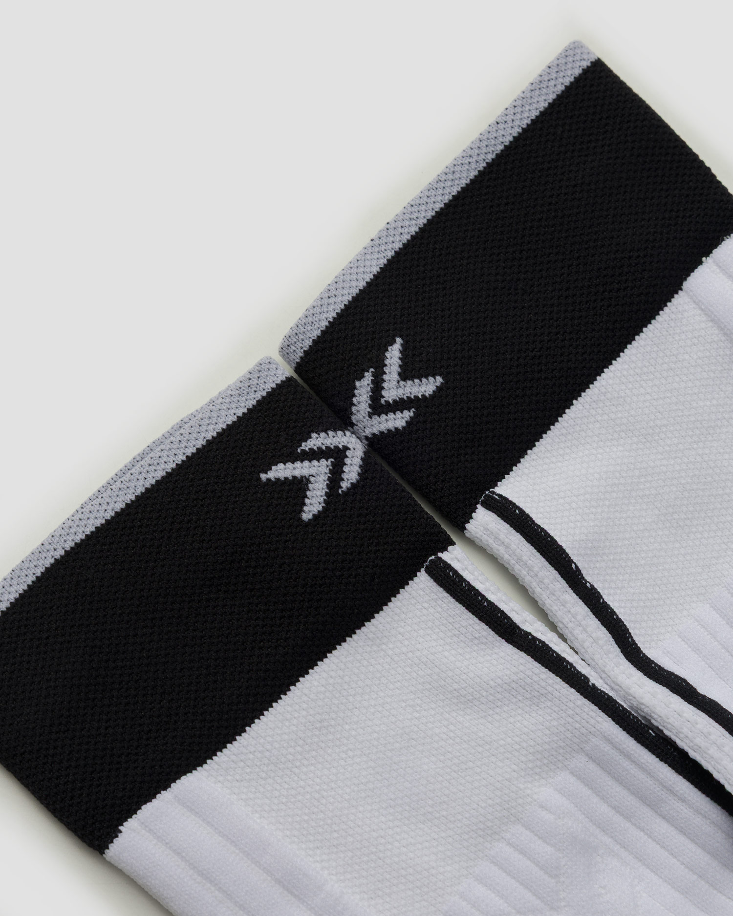 X-Socks Trailrun Terraskin Expert CrewTrailsocken in Weiß