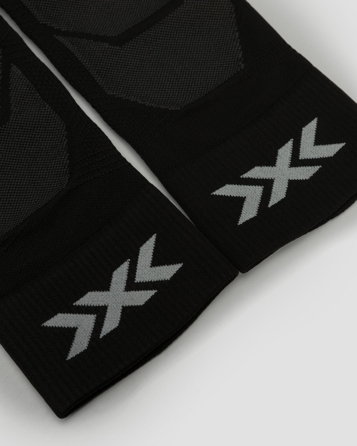 Lyžařské ponožky X-Socks Ski Expert Light OTC v černém a šedém barevném provedení