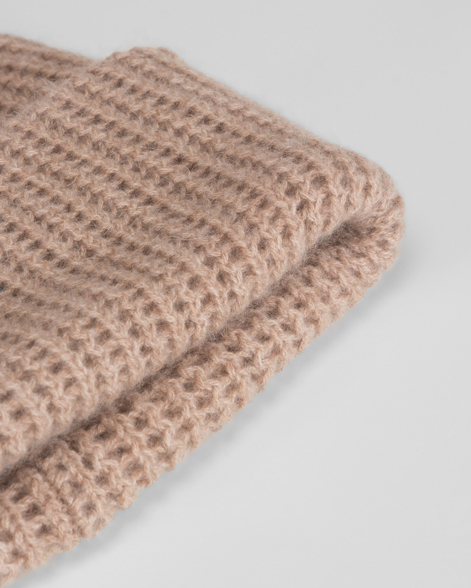 Brązowa czapka z kaszmiru damska William Sharp