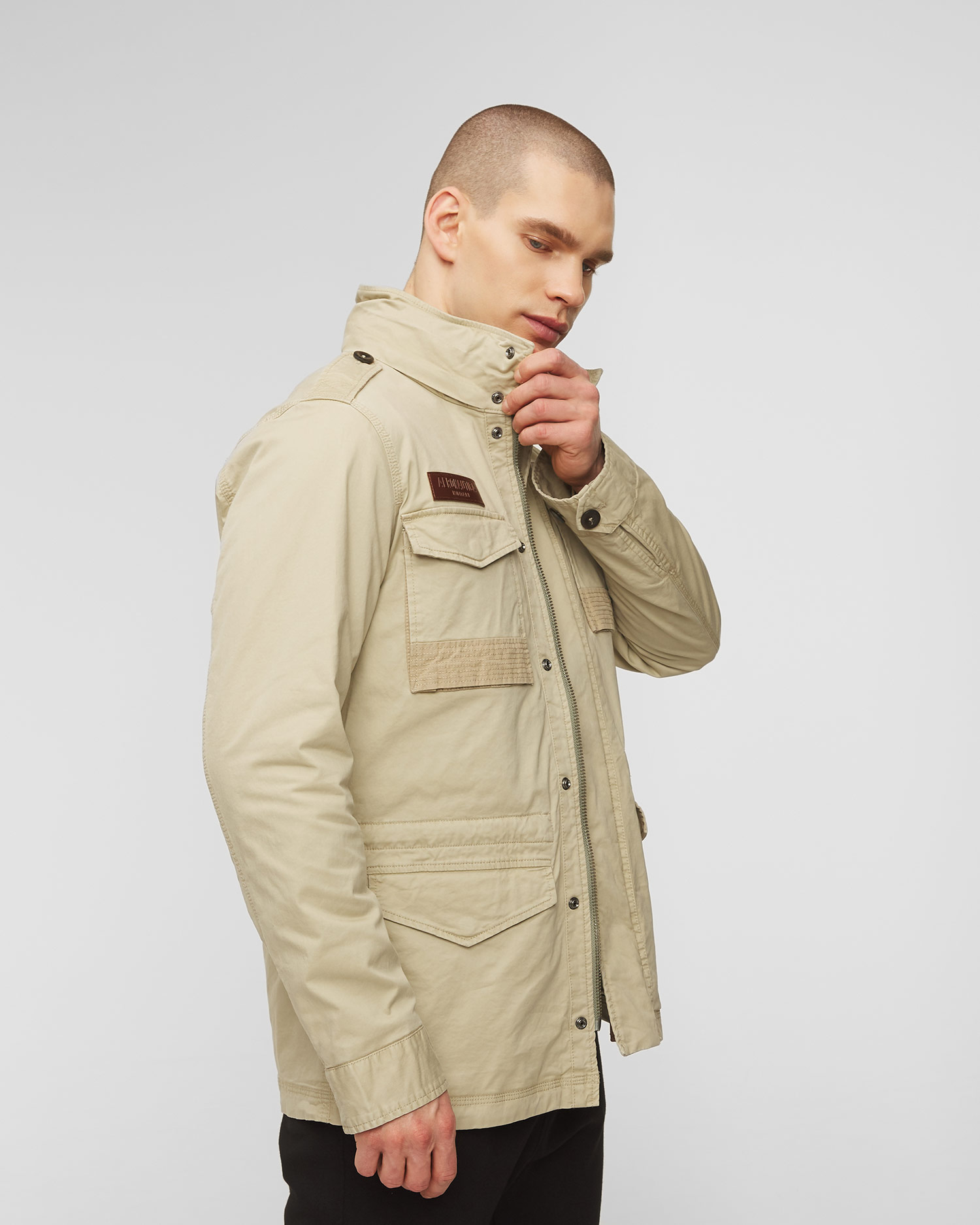 Veste Aeronautica Militare