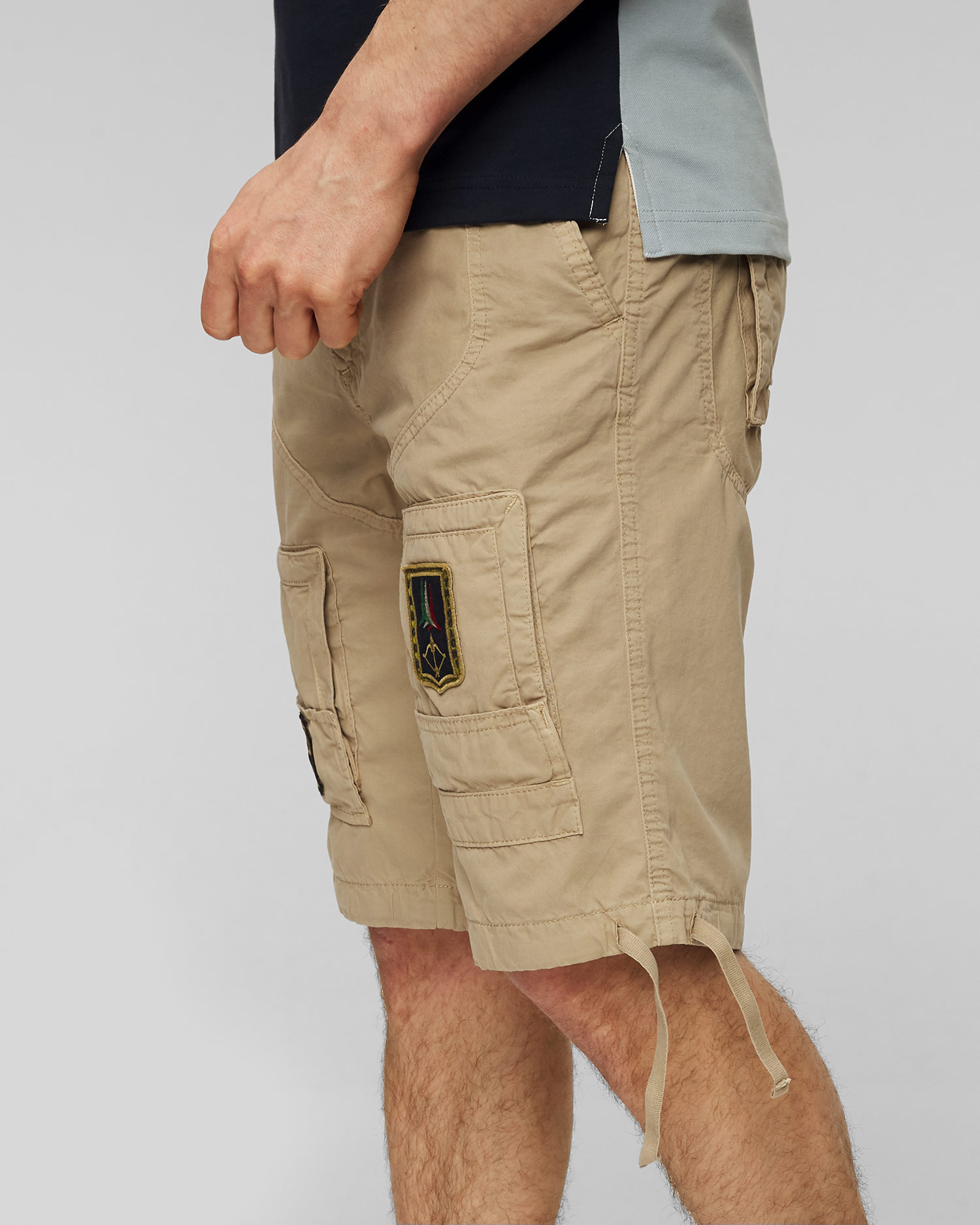 Pantaloni scurți cargo pentru bărbați Bej Aeronautica Militare