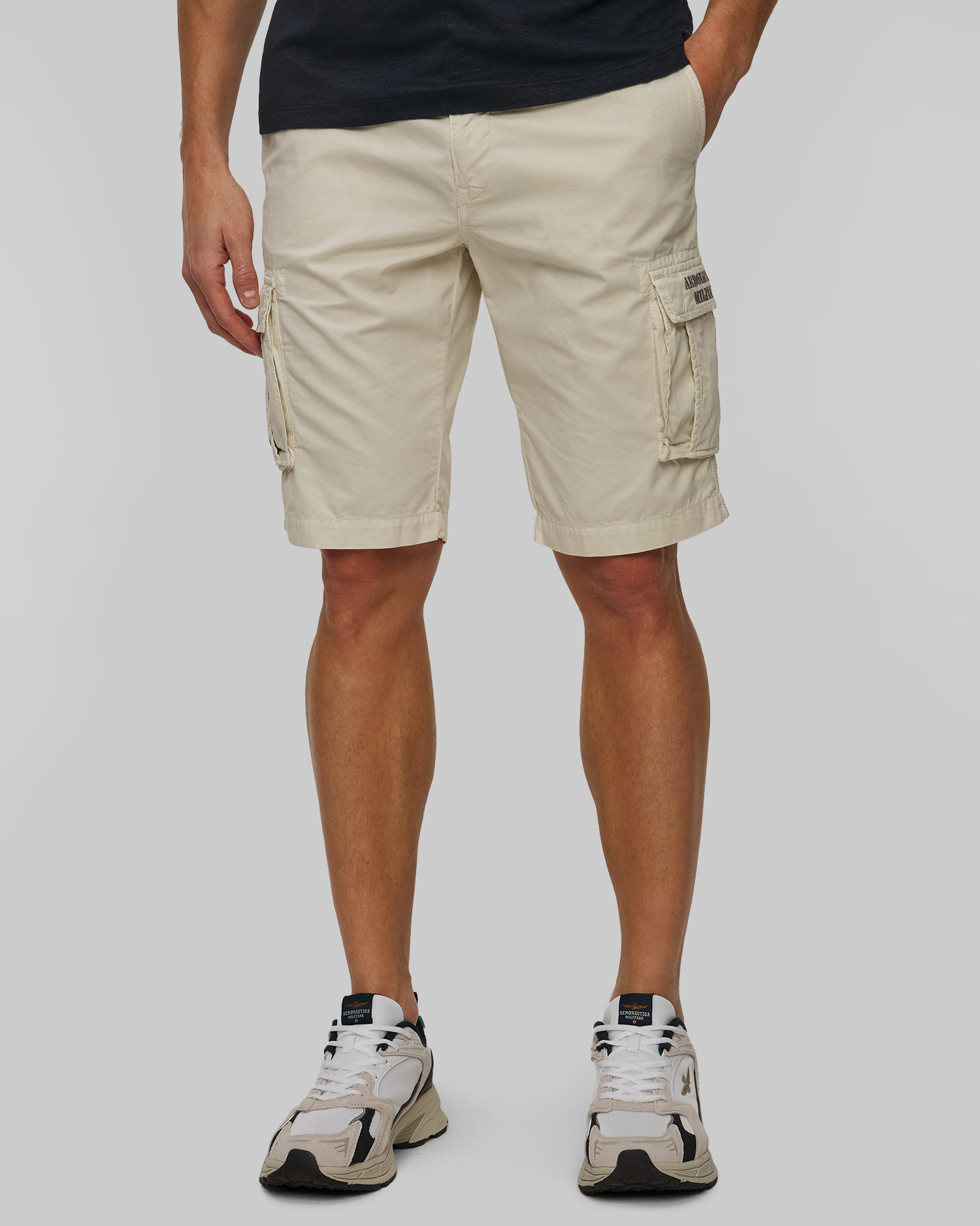 Pánské béžové kapsáčové kraťasy Aeronautica Militare
