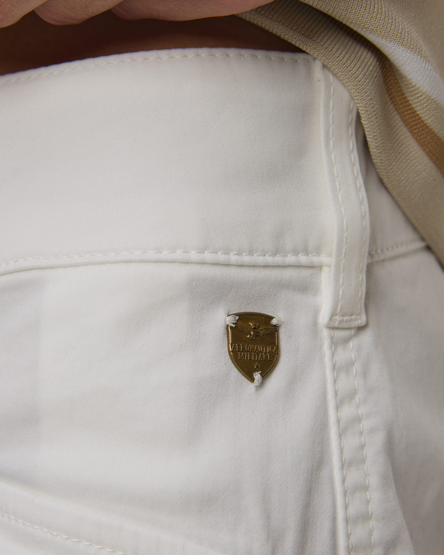 Short blanc pour femmes Aeronautica Militare