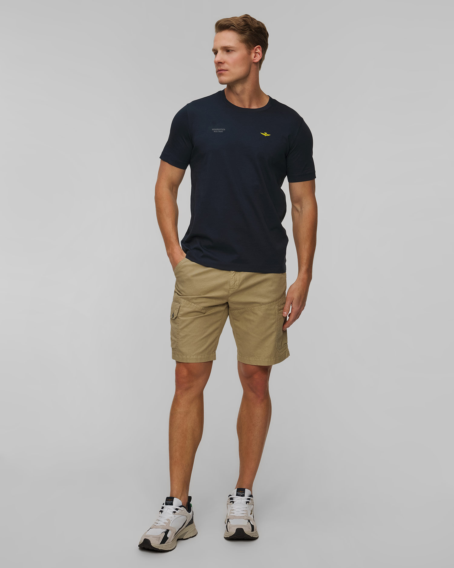 Aeronautica Militare Leinenshorts für Herren in Beige