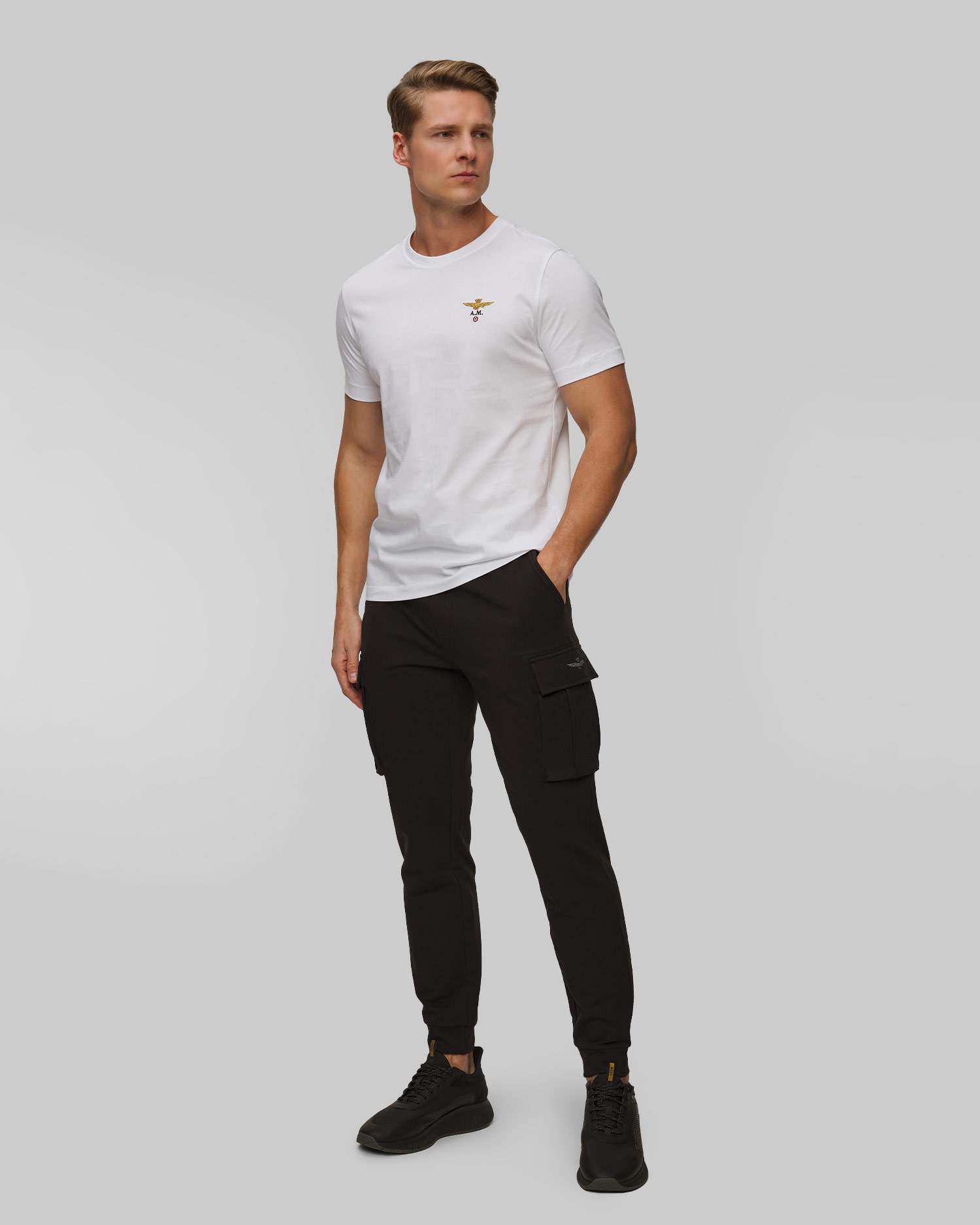 Černé pánské tepláky Aeronautica Militare