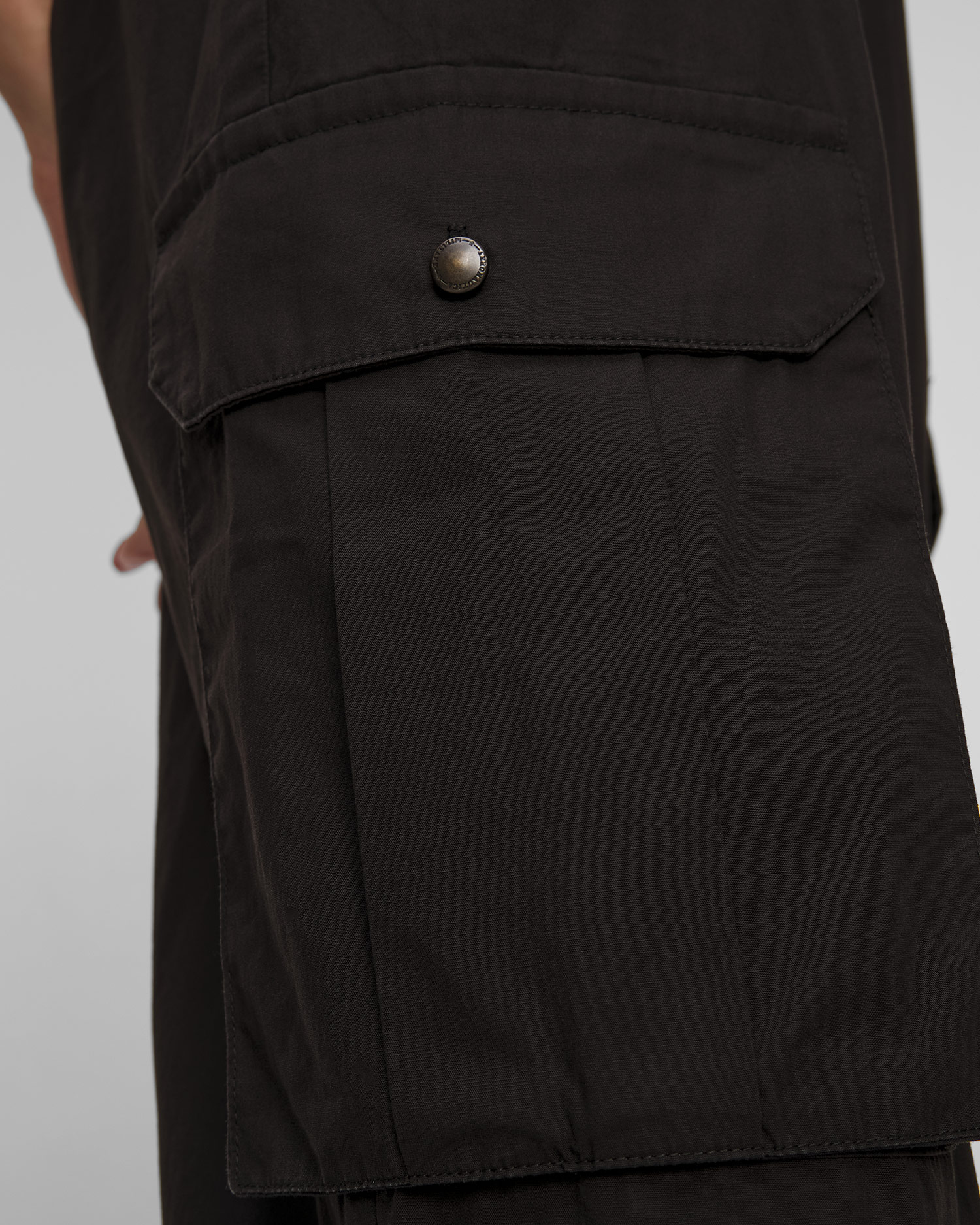 Salopetă neagră pentru femei Aeronautica Militare