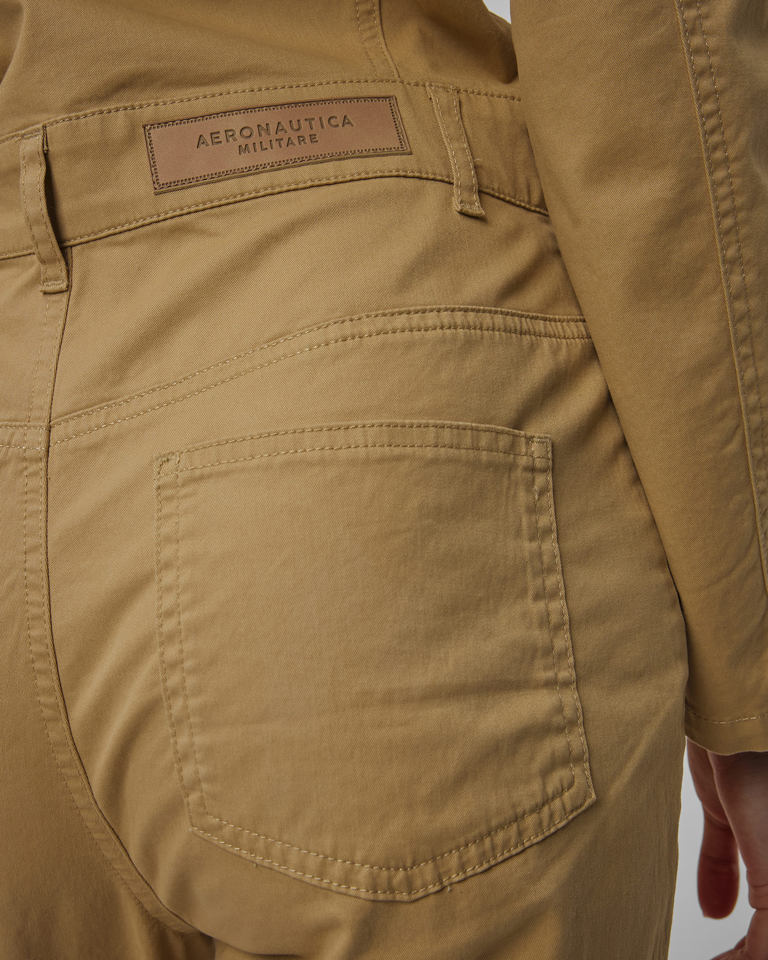 Women's brown jumpsuit, Aeronautica Militare