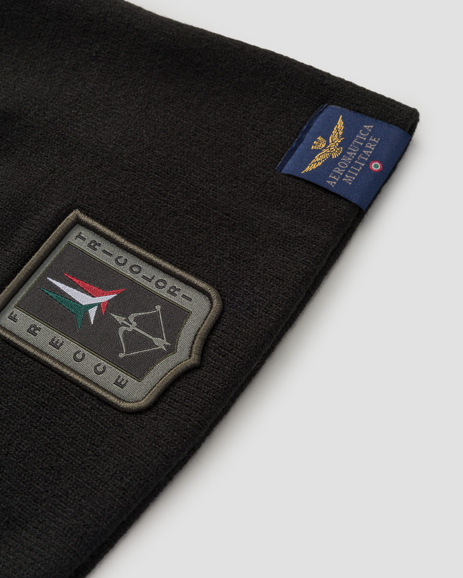 Černá čepice Aeronautica Militare