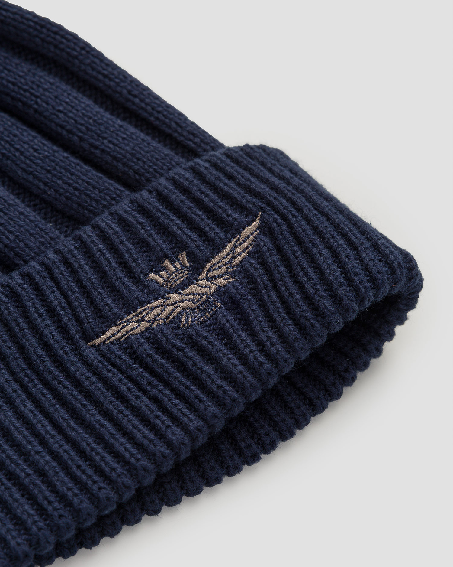 Tmavě modrá zimní čepice s vyšívaným logem Aeronautica Militare