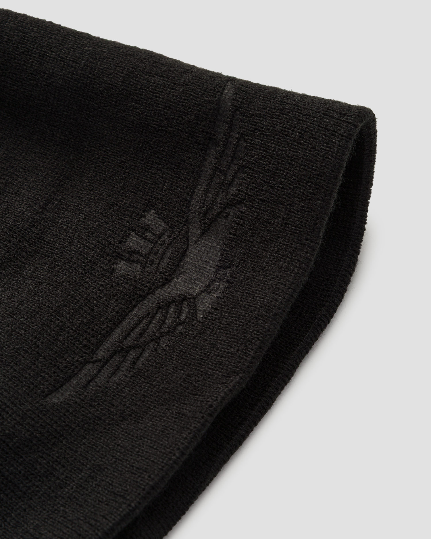 Zimní čepice Aeronautica Militare v Černé Barvě