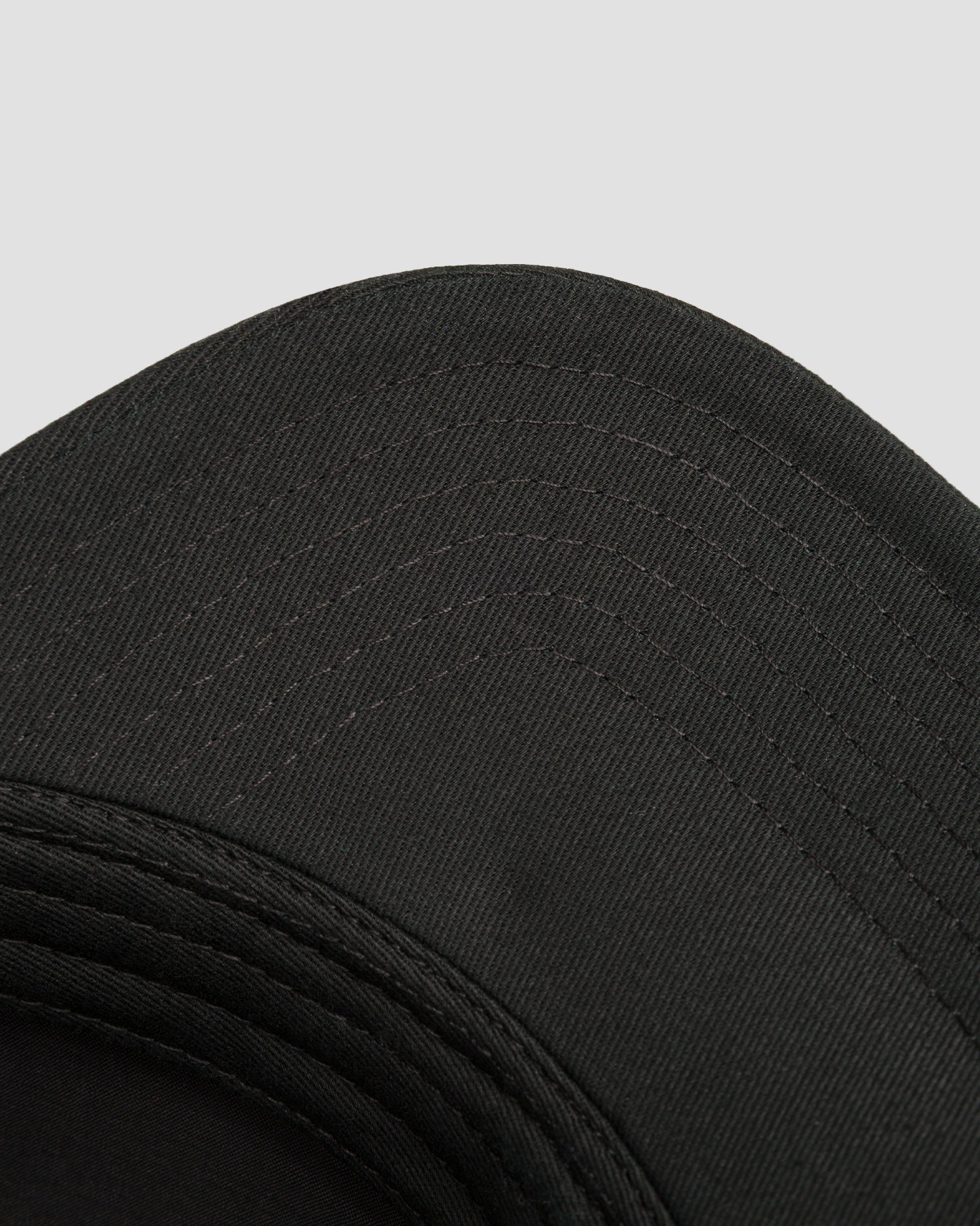 Černá kšiltovka Aeronautica Militare