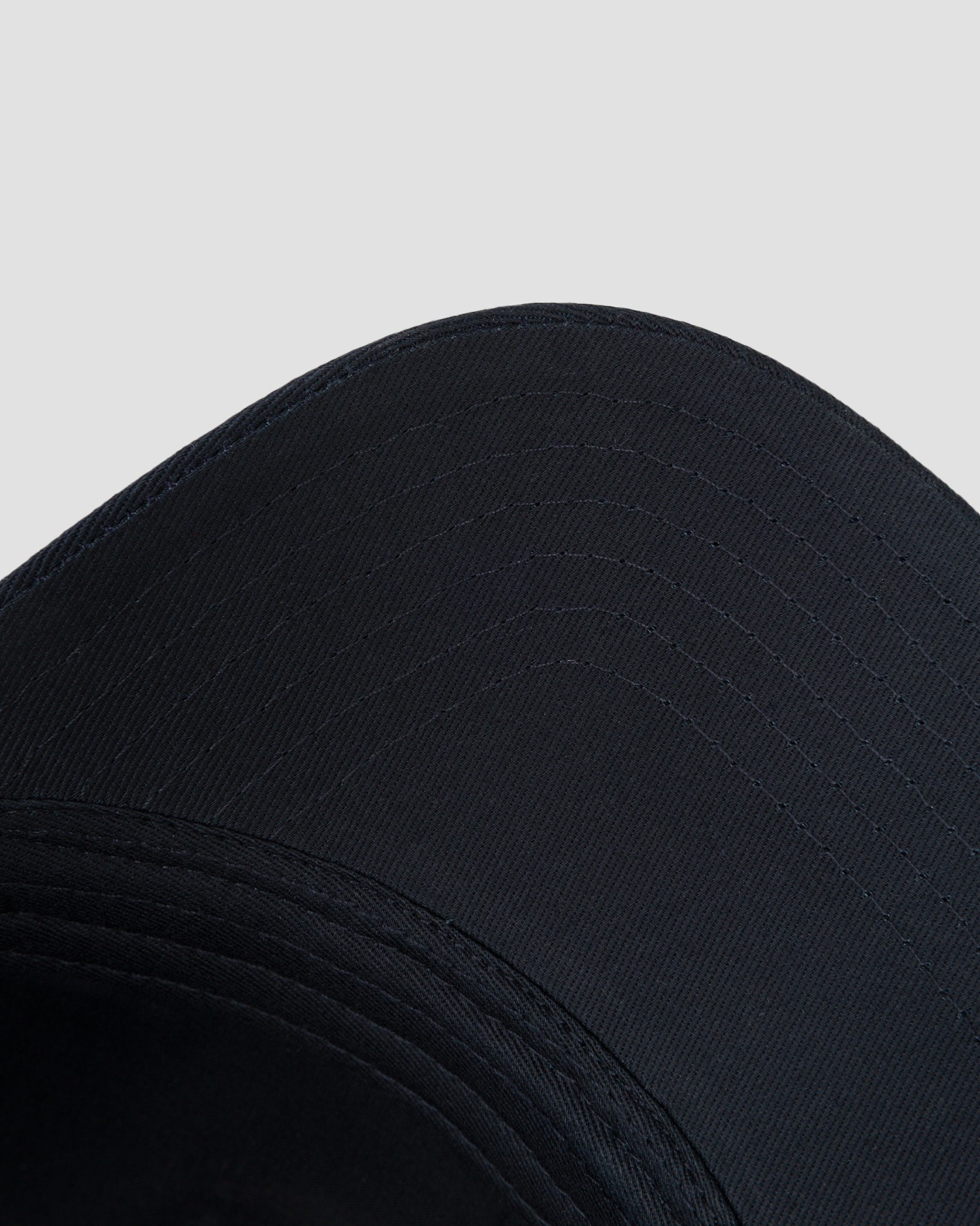 Tmavě modrá kšiltovka Aeronautica Militare