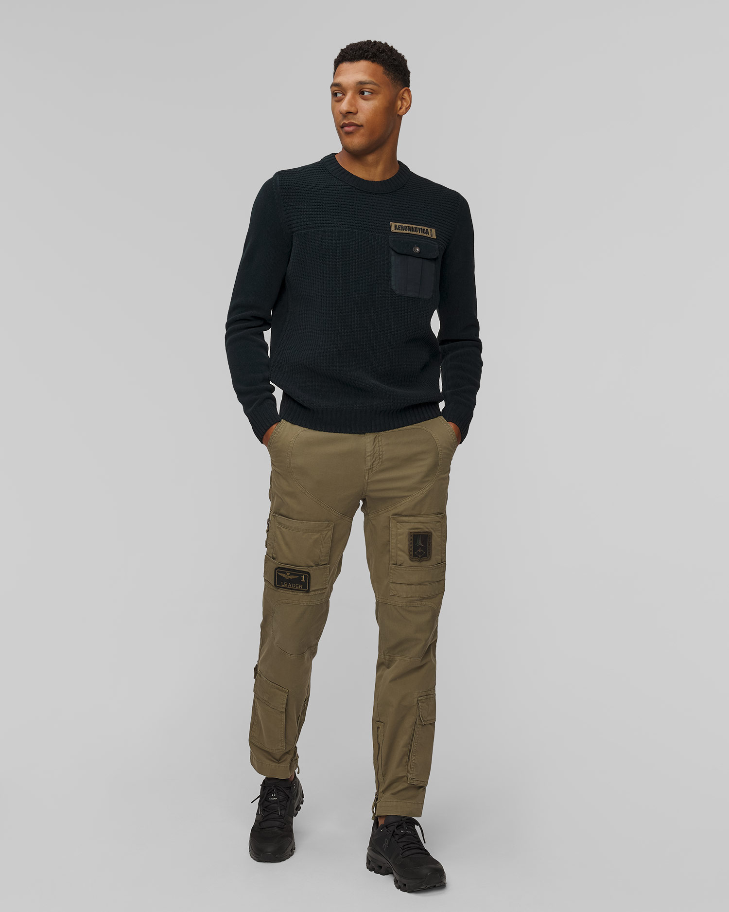 Tmavě modrý pánský svetr Aeronautica Militare