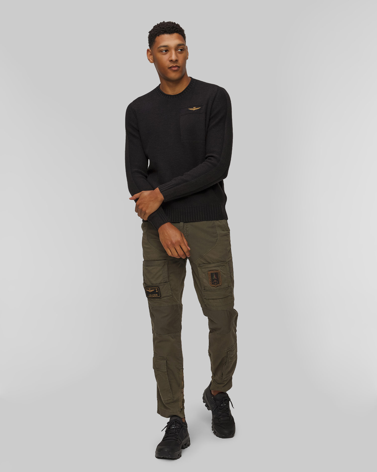 Maglione nero in lana da uomo Aeronautica Militare