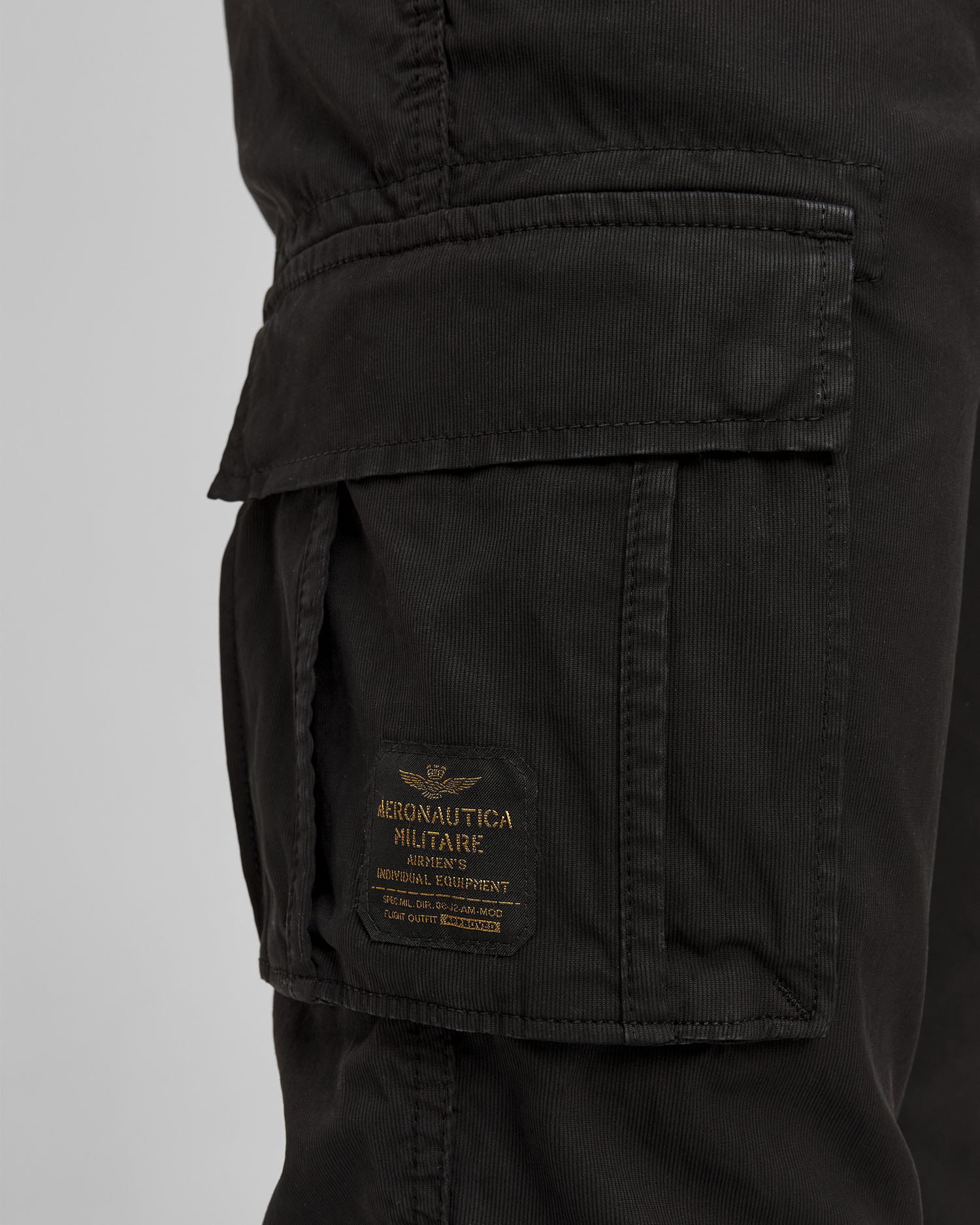 Pánske čierne nohavice cargo Aeronautica Militare
