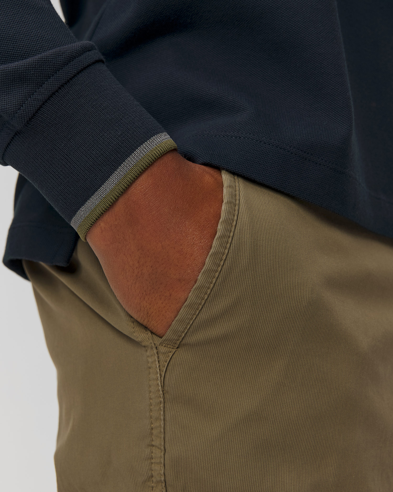 Aeronautica Militare Cargohose für Herren in Grün