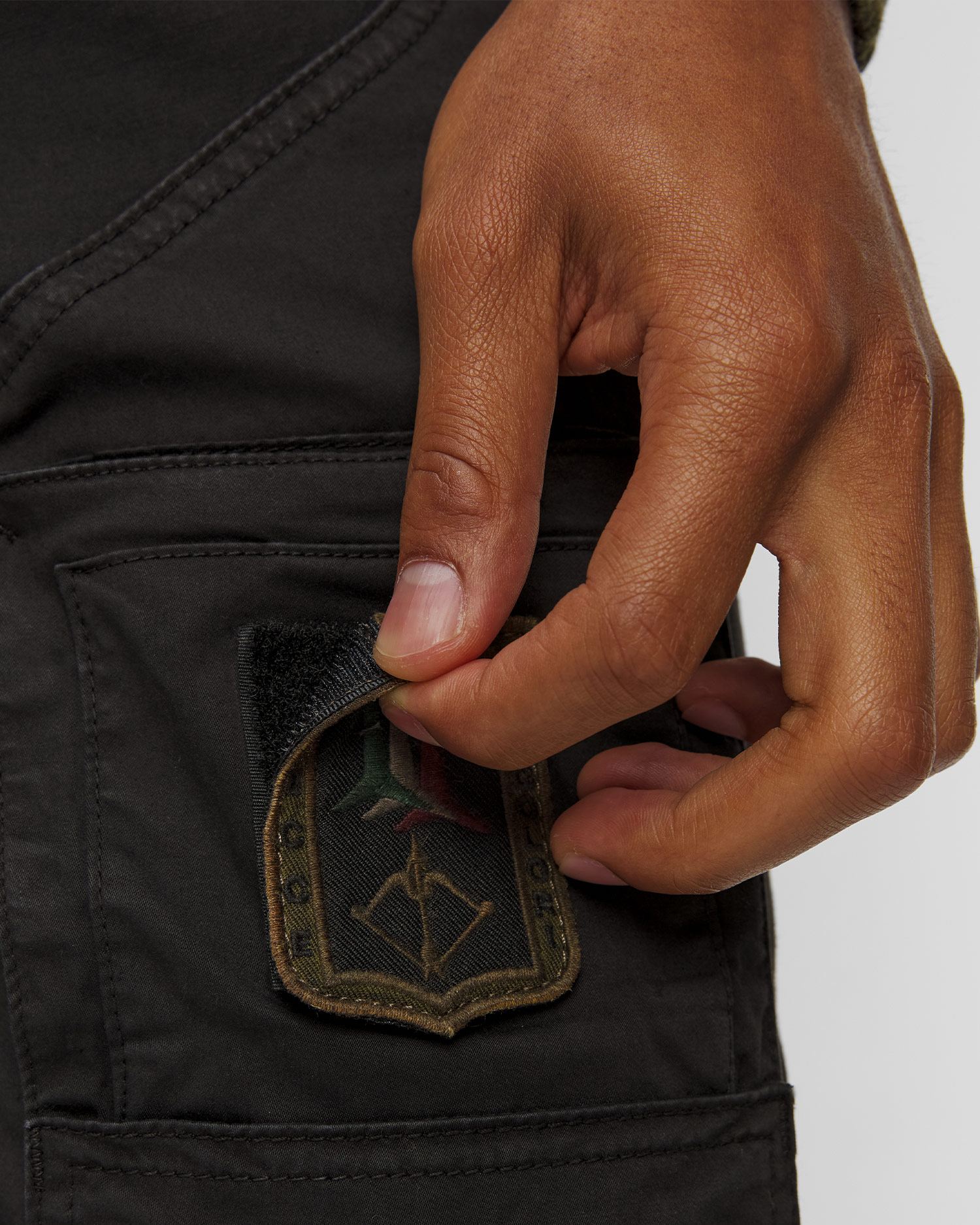 Černé pánské kapsáčové kalhoty Aeronautica Militare