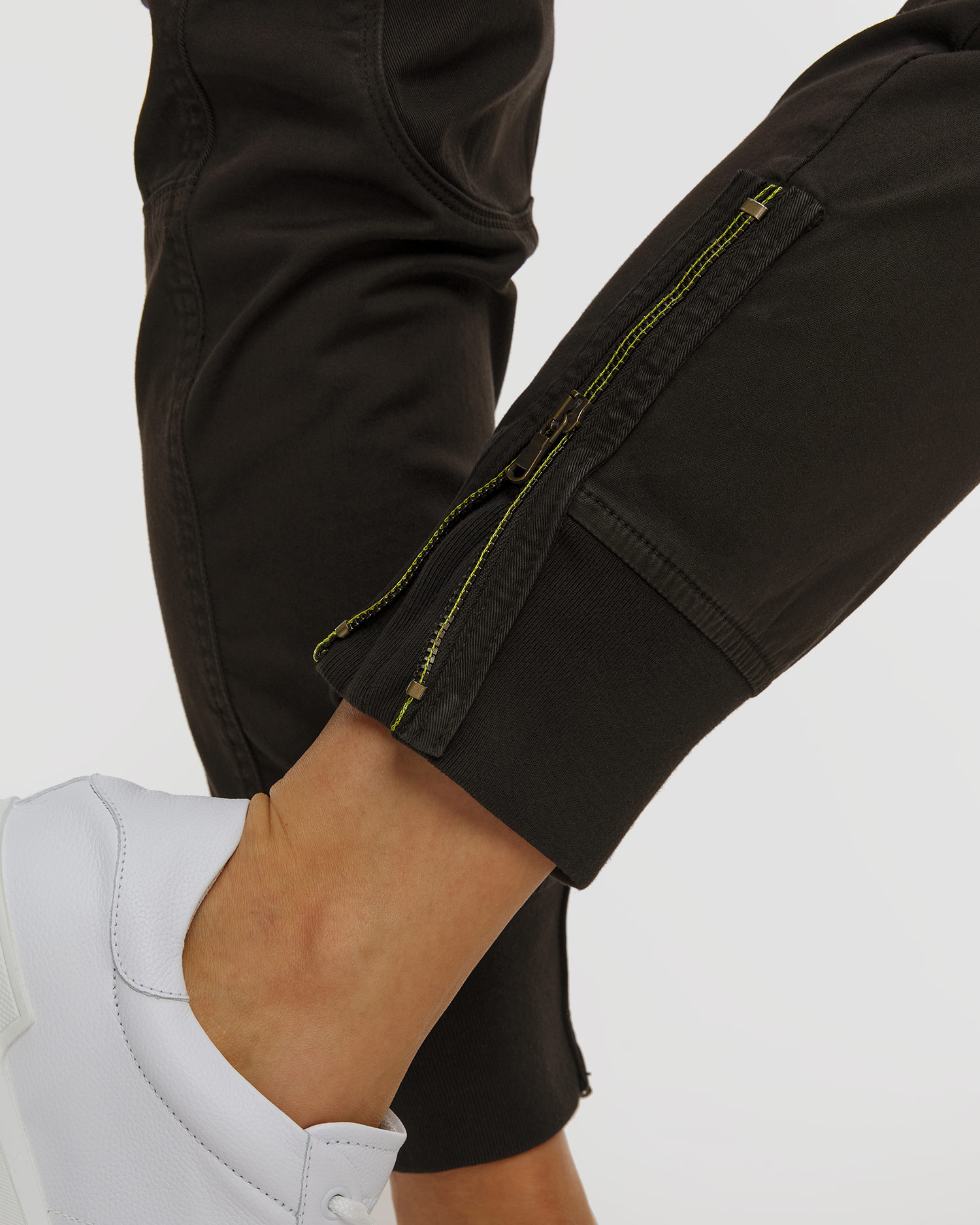 Černé dámské kalhoty Aeronautica Militare