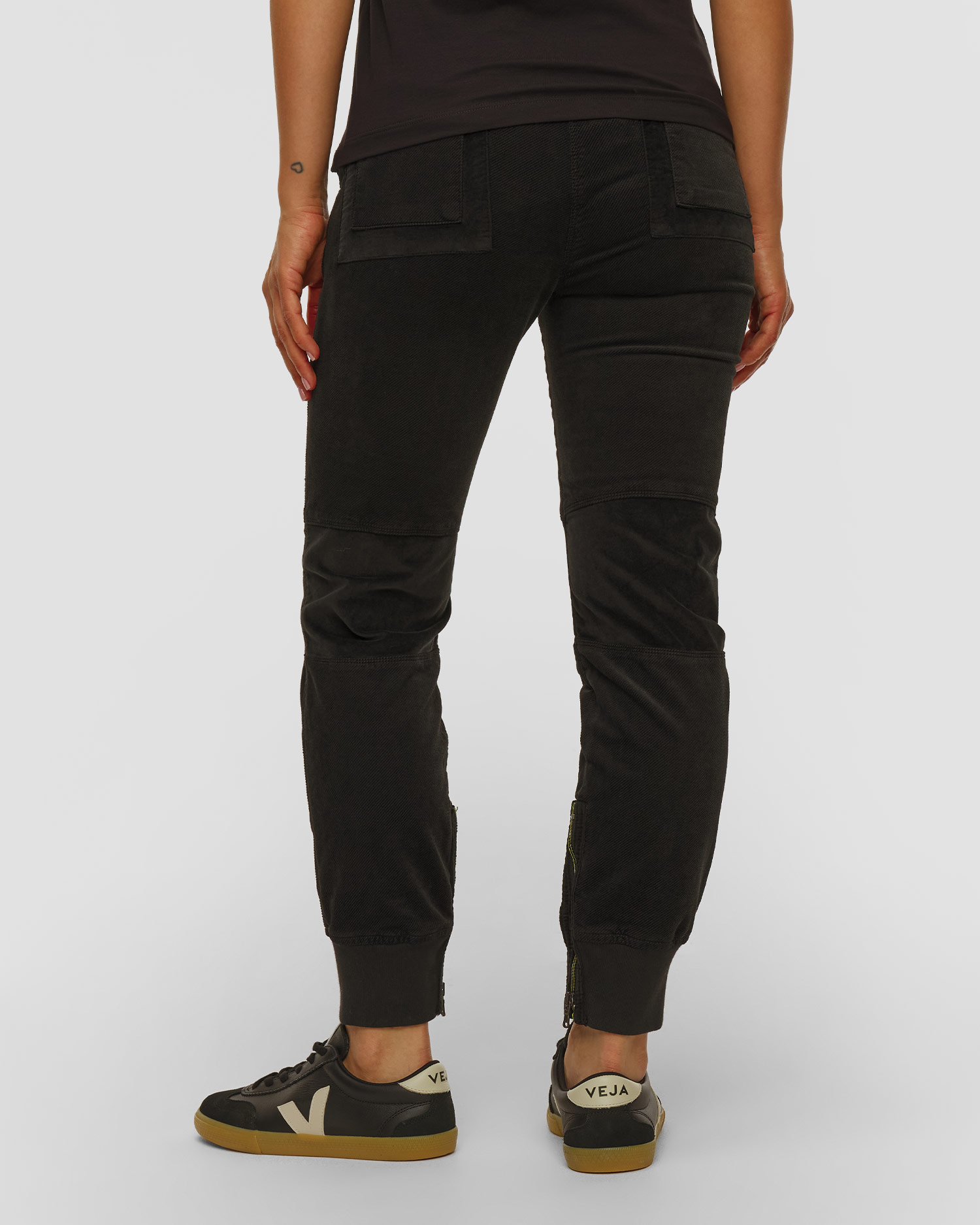 Dámské černé kapsáčové kalhoty Aeronautica Militare