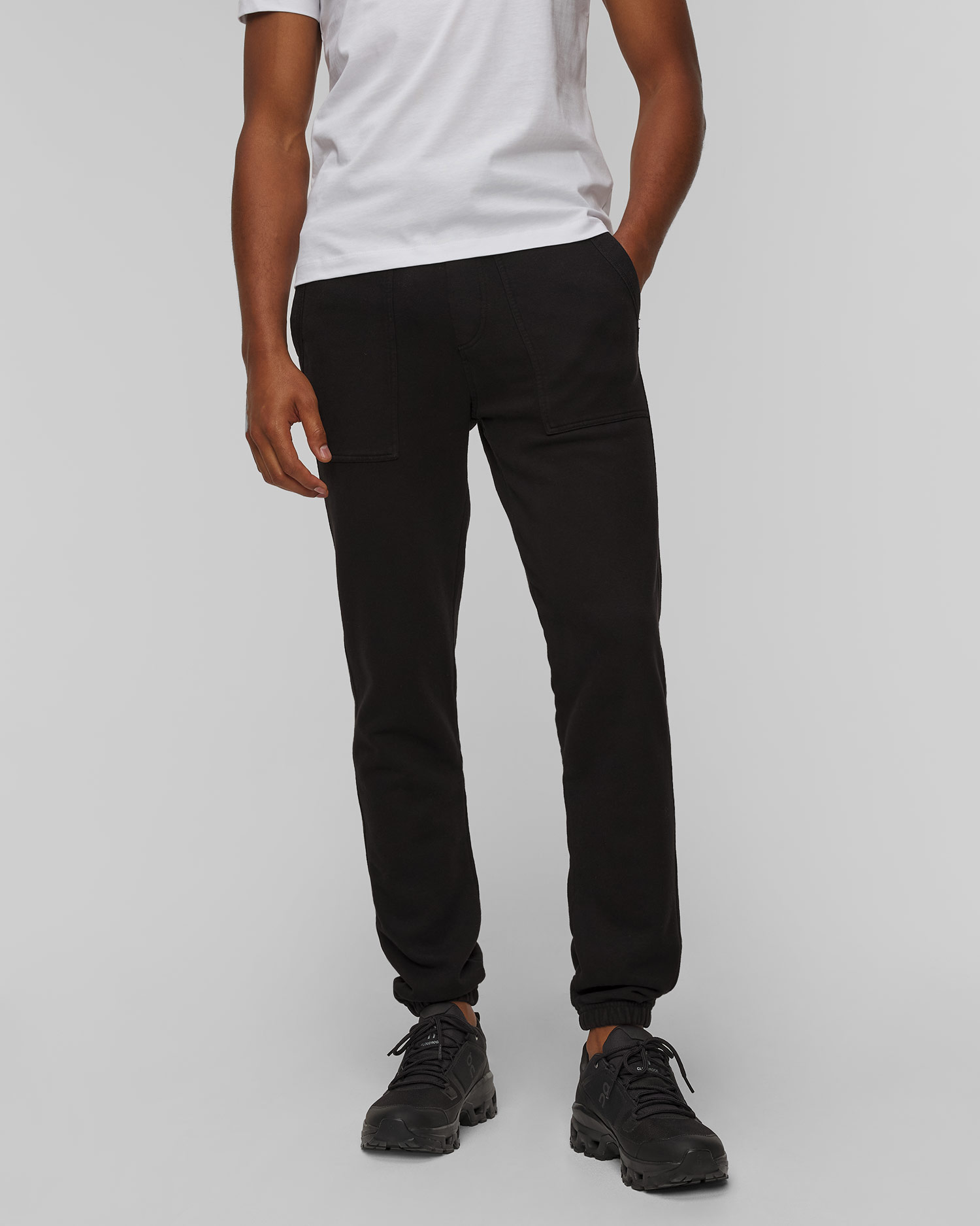 Černé pánské tepláky Aeronautica Militare