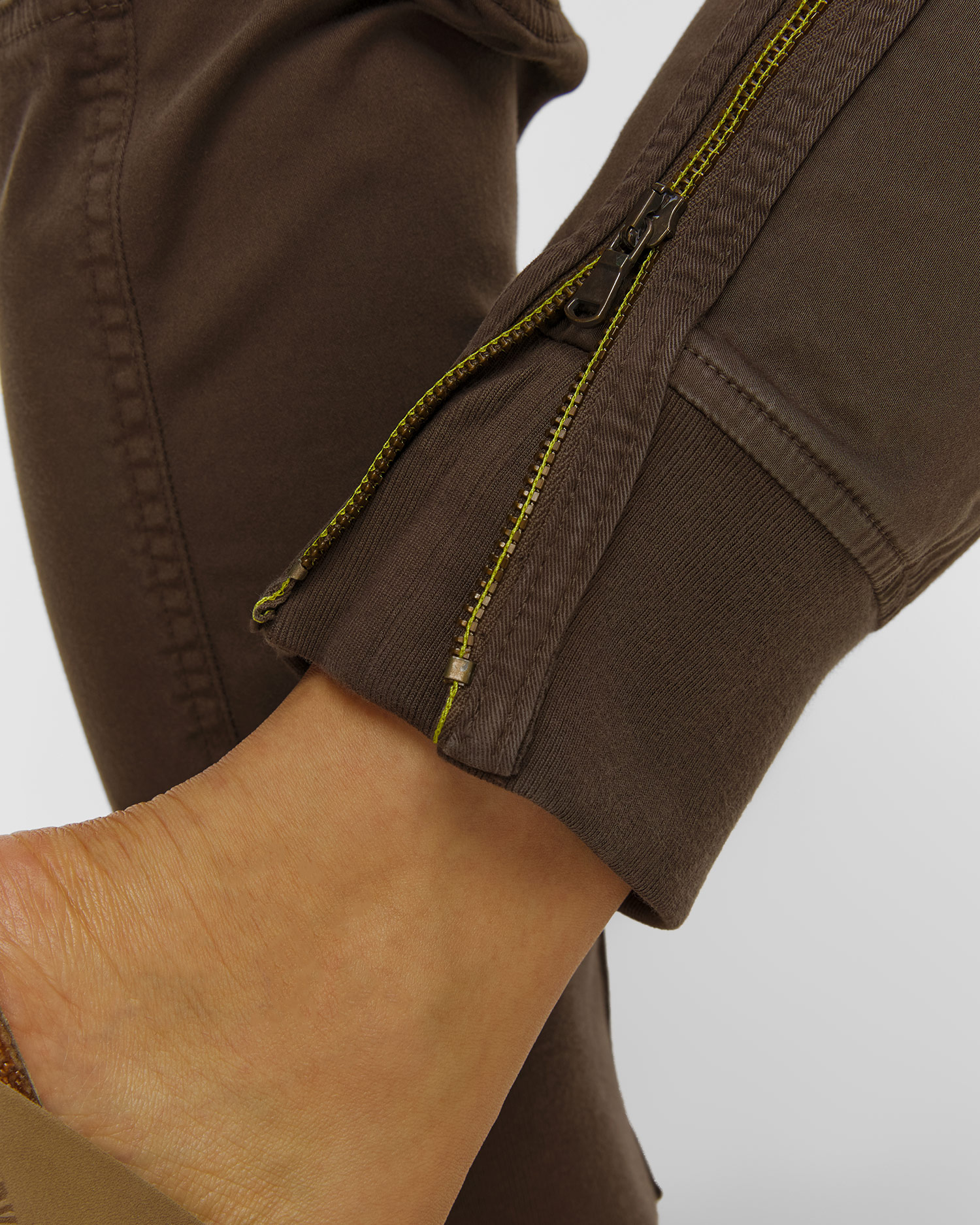 Dámský hnědý overal Aeronautica Militare