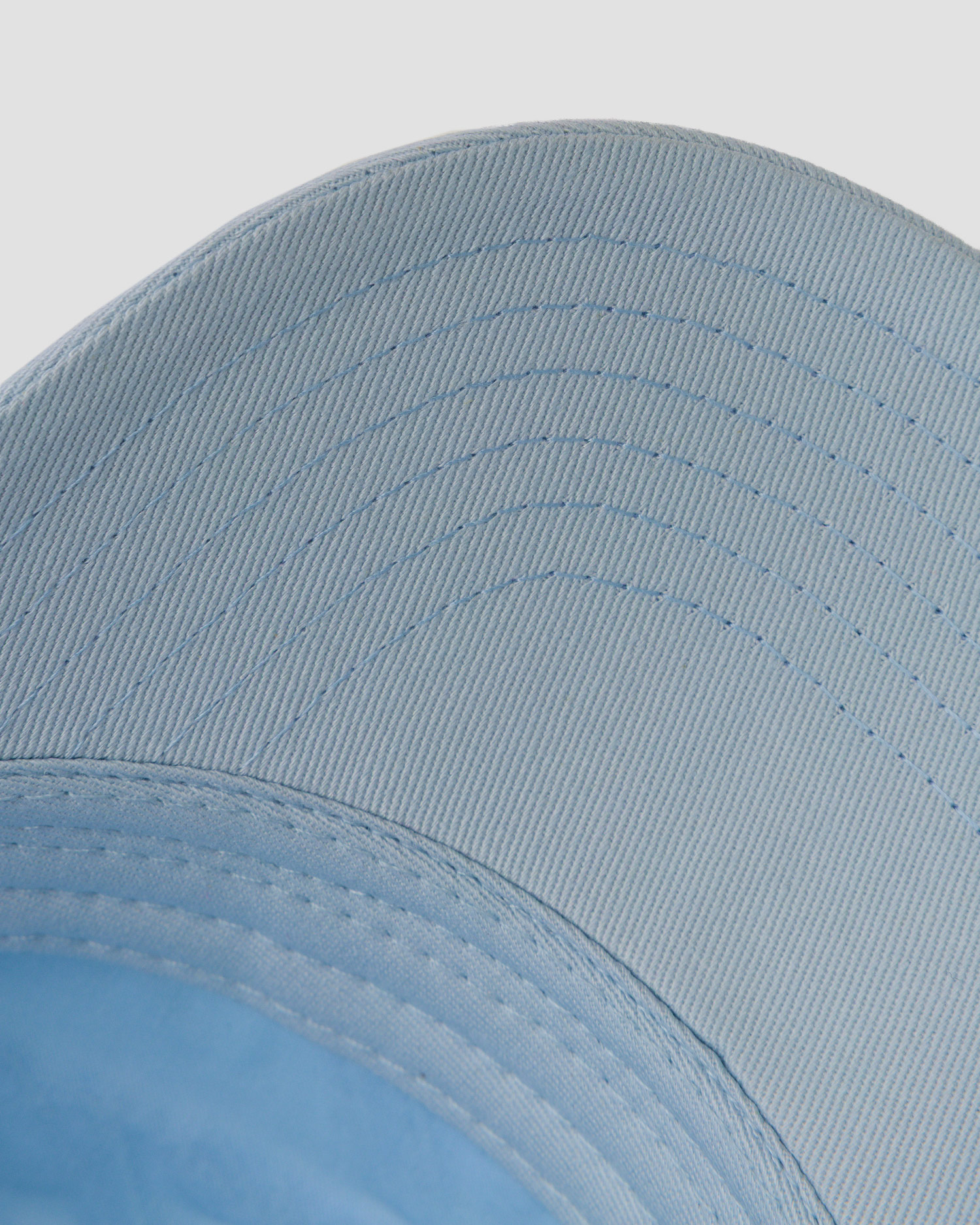 Women's cap Aeronautica Militare blue