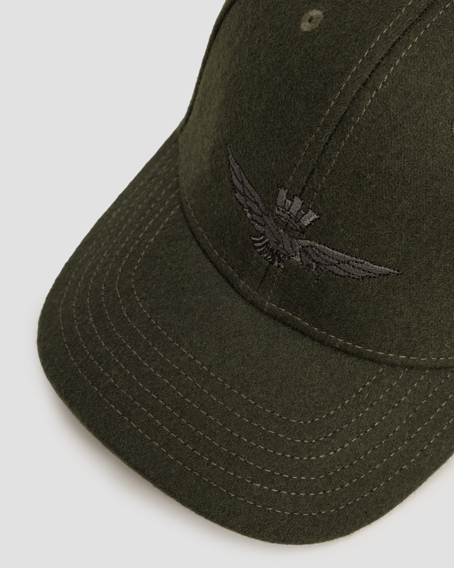 Zimní kšiltovka unisex Aeronautica Militare v olivovém barevném odstínu