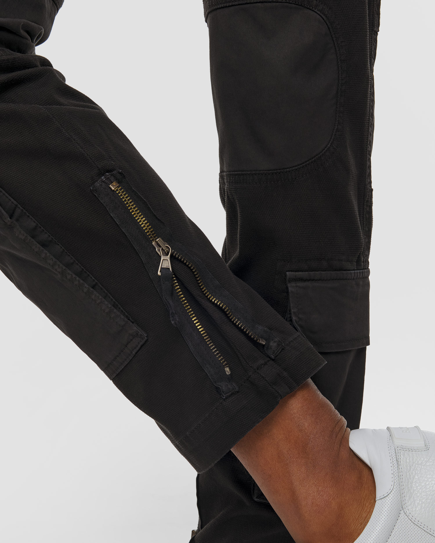 Pantalon cargo noir pour hommes Aeronautica Militare