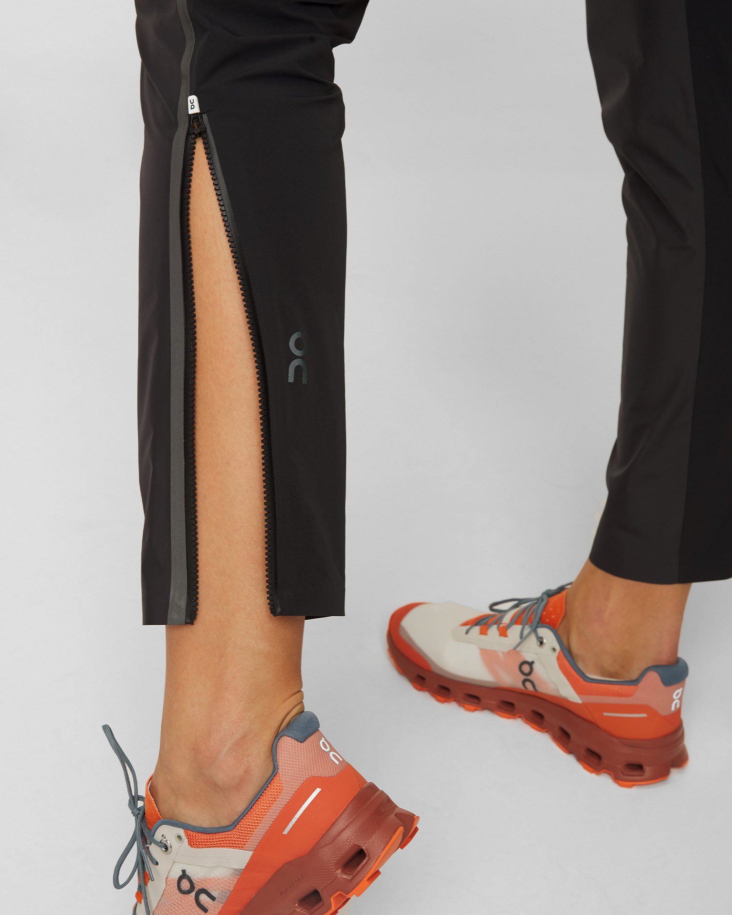 Pantaloni pentru femei On STORM PANTS