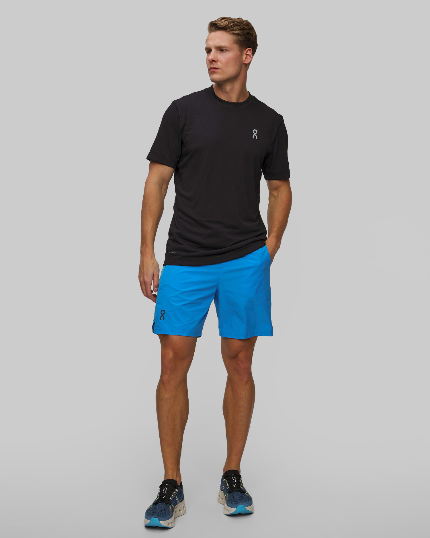 Short 2 en 1 pour hommes On Running Performance Hybrid Short