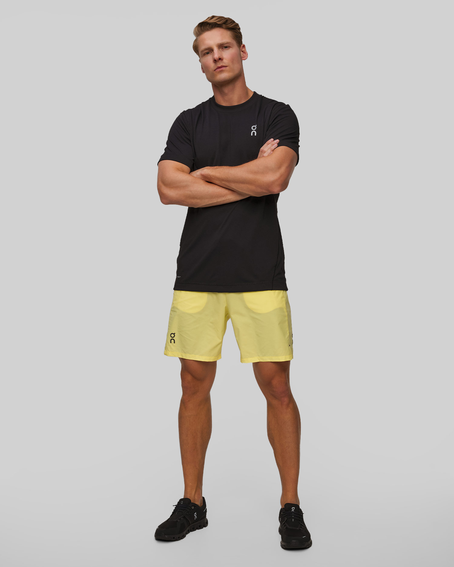 Short 2 en 1 pour hommes On Running Performance Hybrid Short