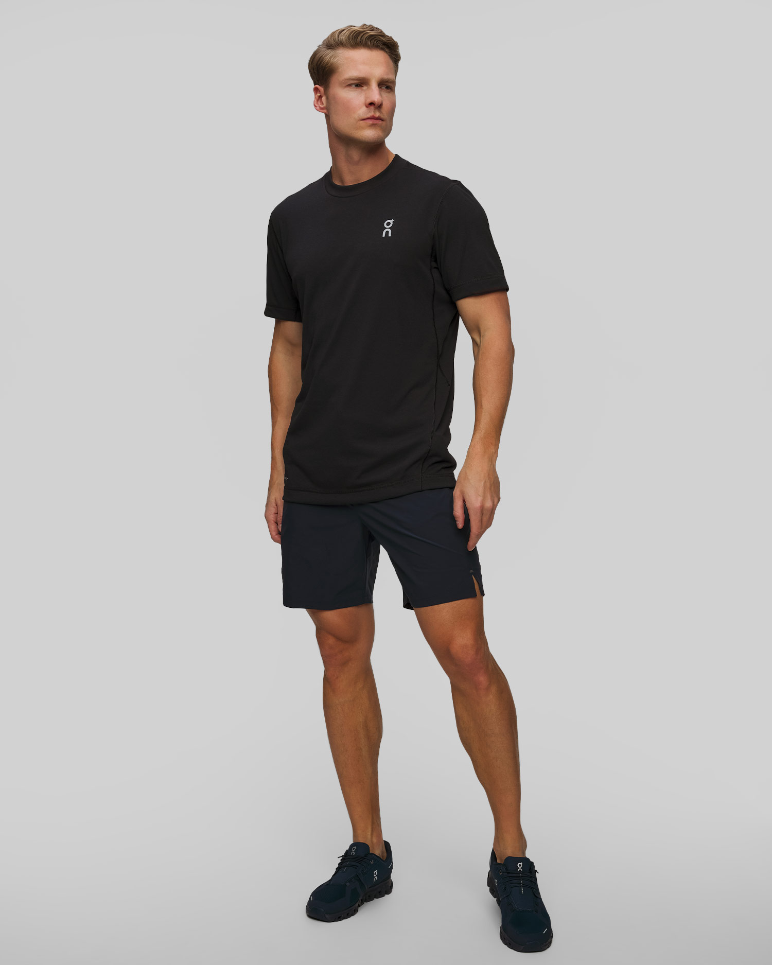 Short de course 2 en 1 pour hommes On Running Performance Hybrid Short