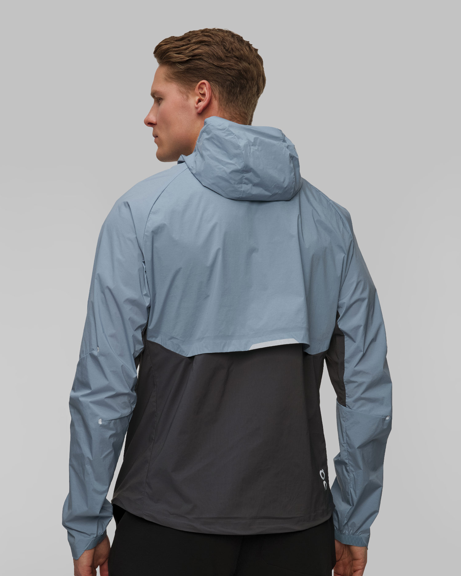 Pánska bežecká vetrovka On Core Jacket