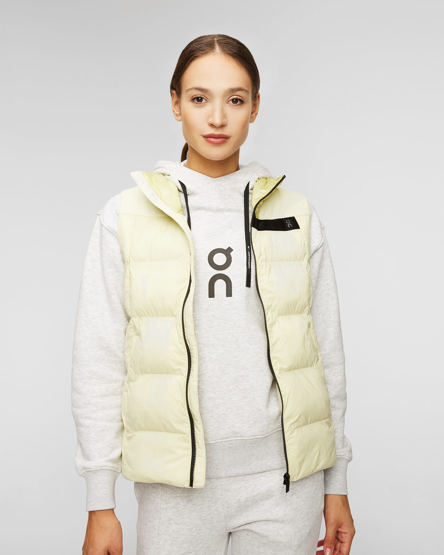 Women's insulated gilet On Challenger