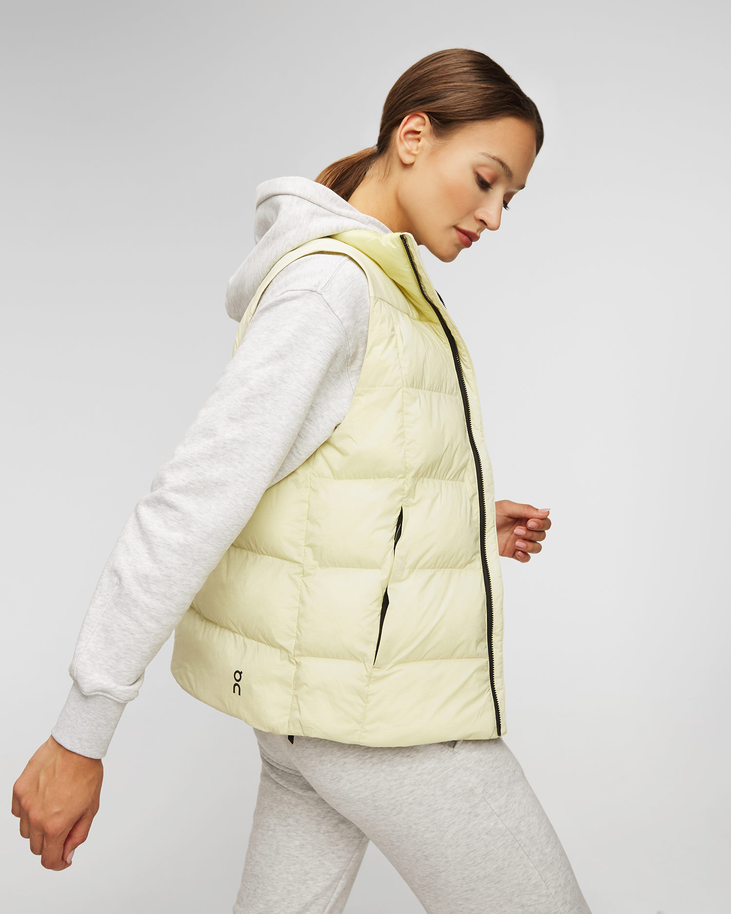 Women's insulated gilet On Challenger