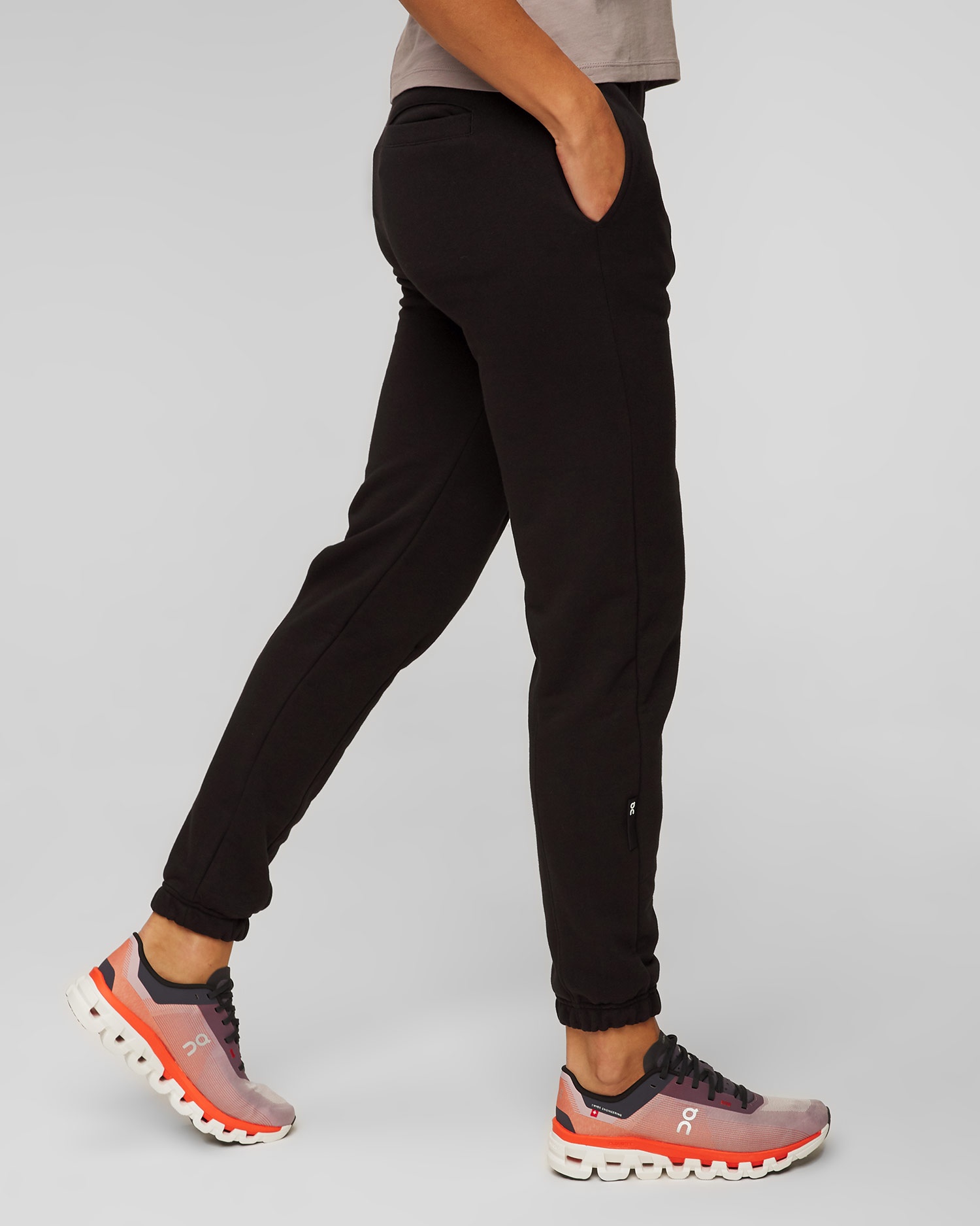 Pantaloni de trening pentru femei On Club Pant