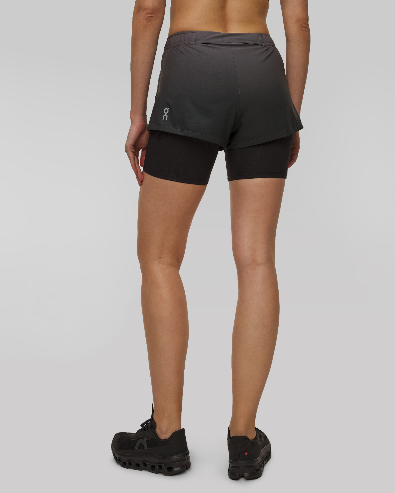 Spodenki biegowe damskie 2-w-1 On Running Pace Short