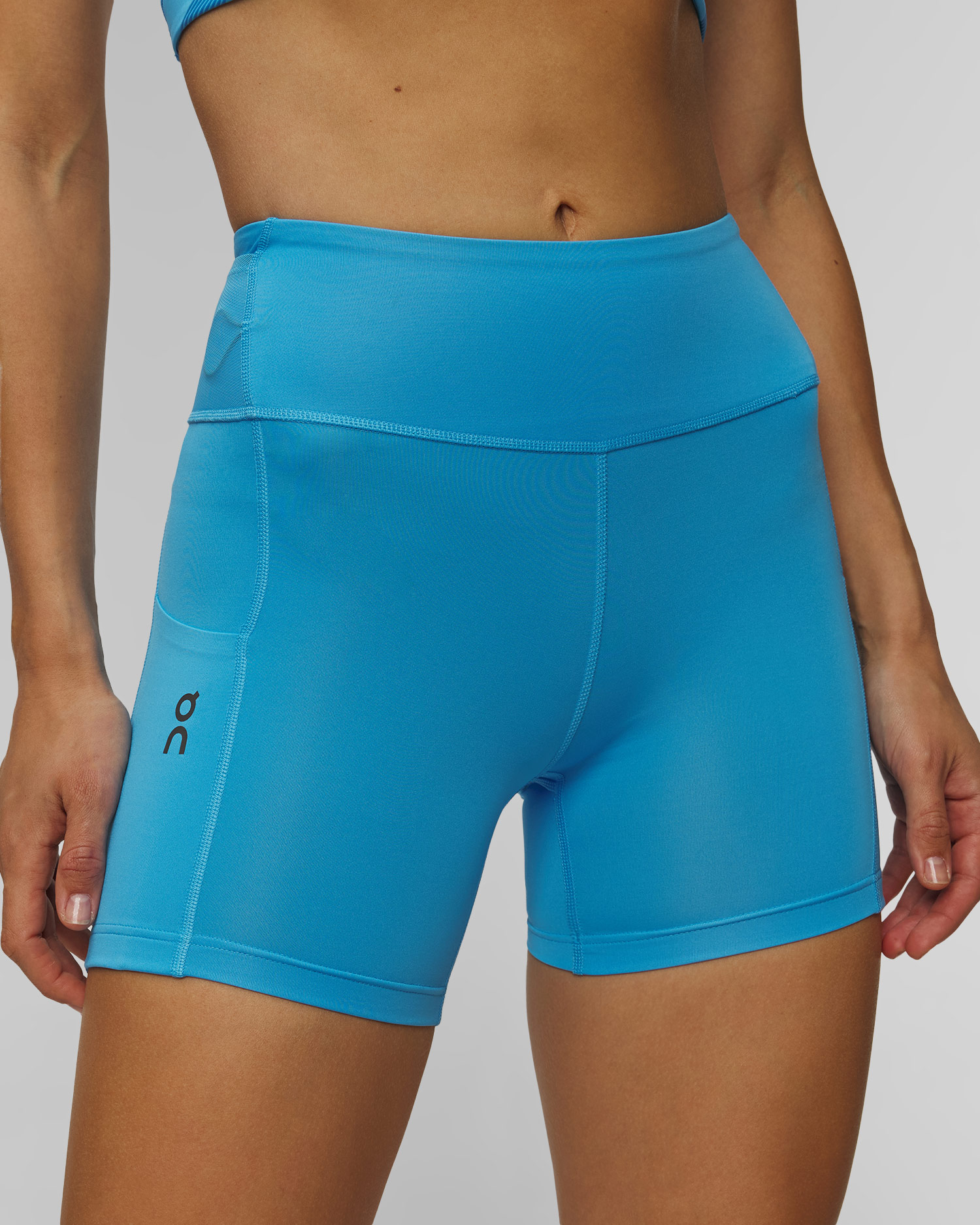 Leggings courts pour femmes On Running Performance Short Tights Zendaya Edit
