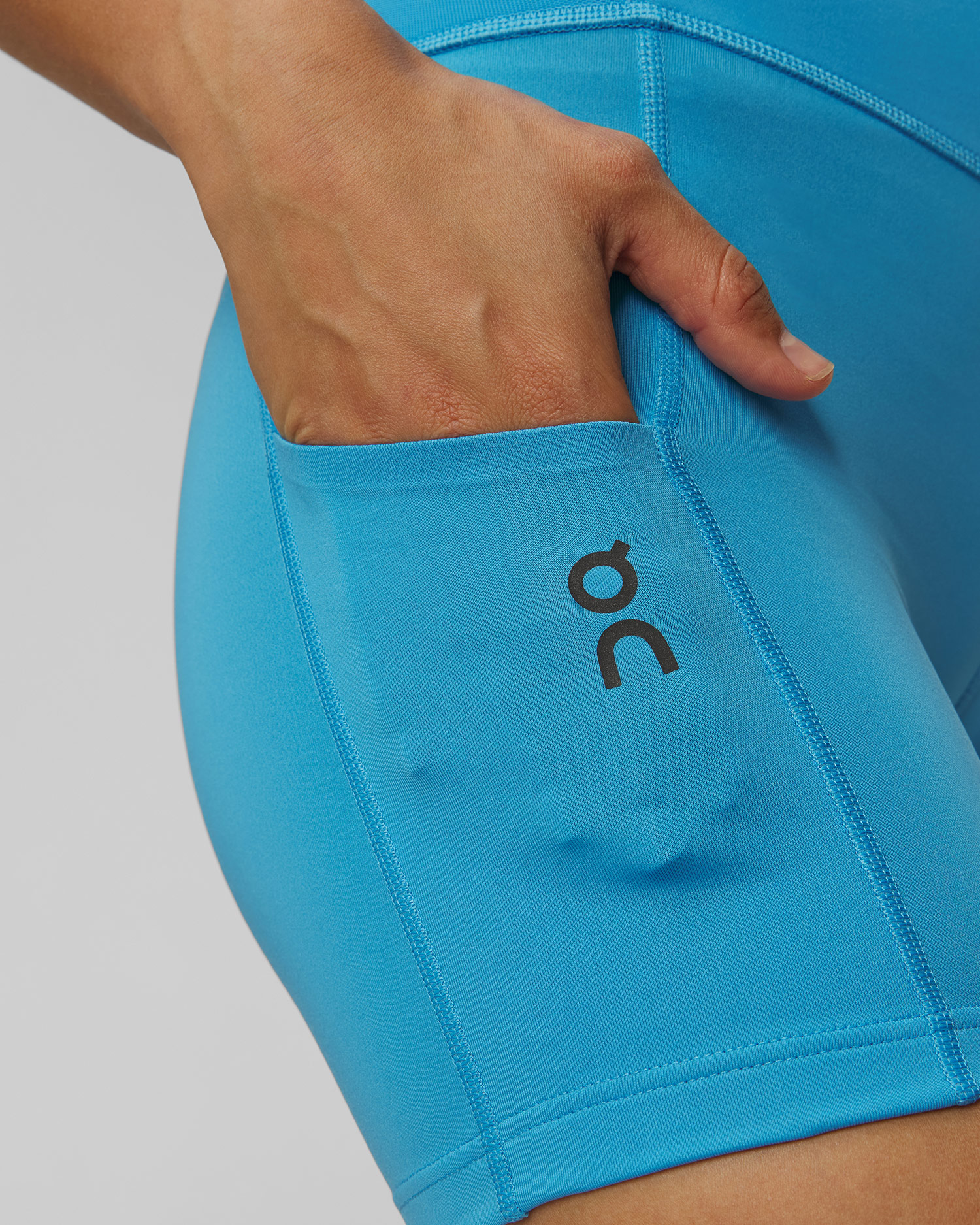 Women's short leggings On Performance Short Tights Zendaya Edit